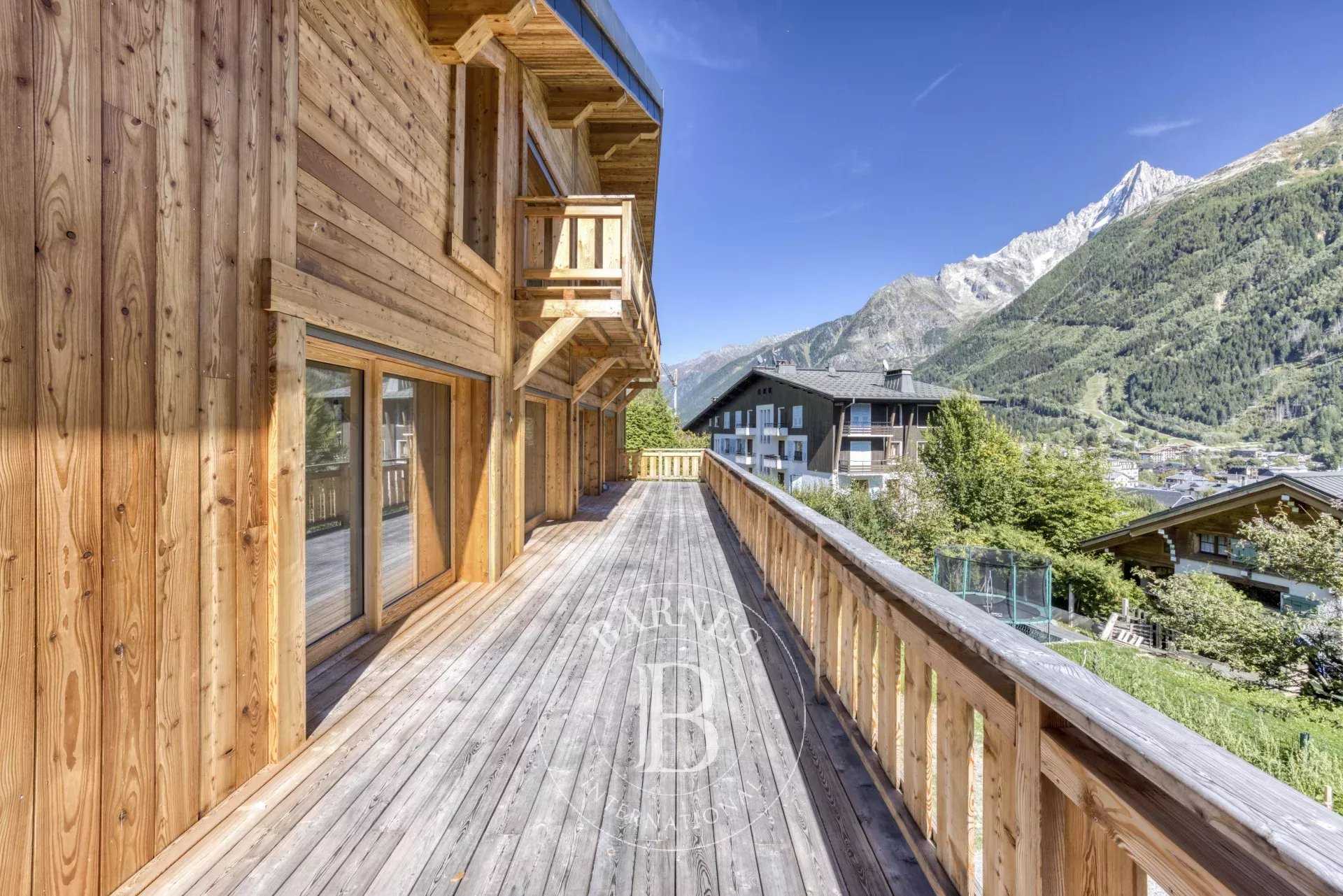 Chamonix-Mont-Blanc  - Chalet 8 Pi&egrave;ces 5 Chambres
