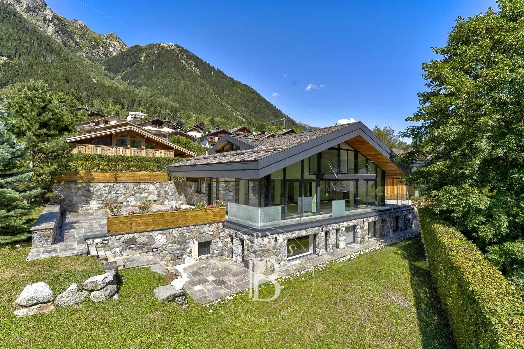 Chamonix-Mont-Blanc  - Chalet 8 Bedrooms