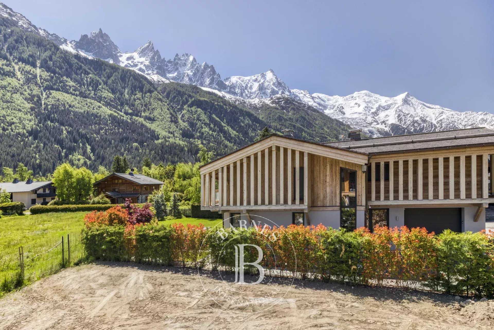 Chamonix-Mont-Blanc  - Chalet 6 Pi&egrave;ces 5 Chambres