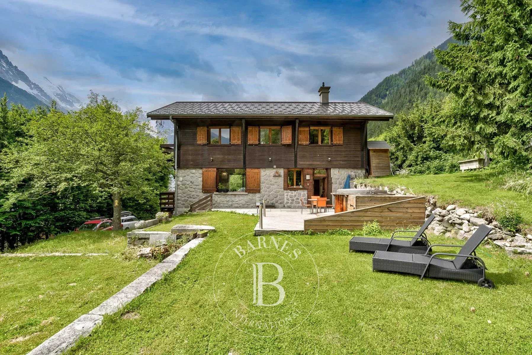 Chamonix-Mont-Blanc  - Chalet 7 Pi&egrave;ces 5 Chambres