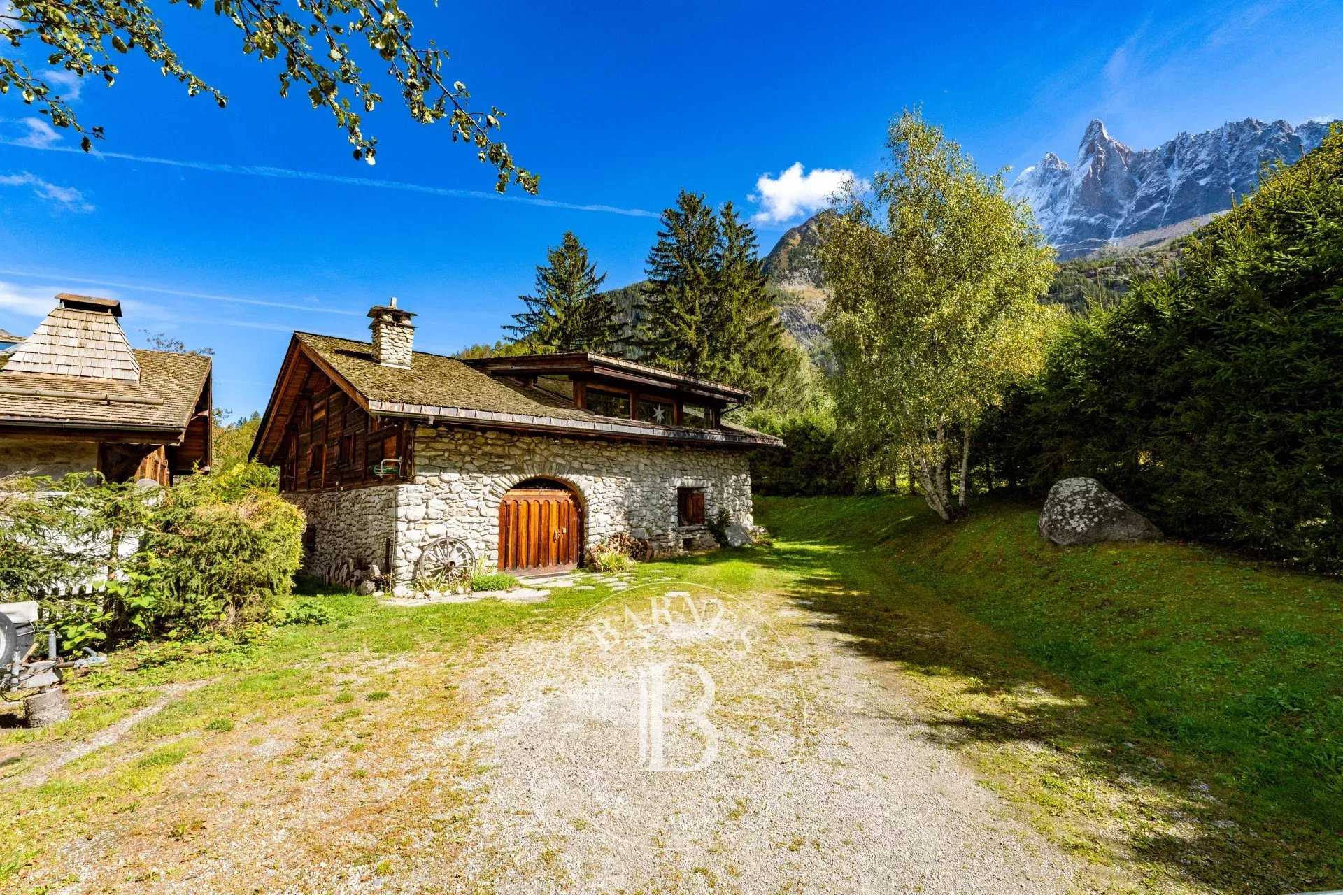 Chamonix-Mont-Blanc  - Chalet 6 Pi&egrave;ces 5 Chambres