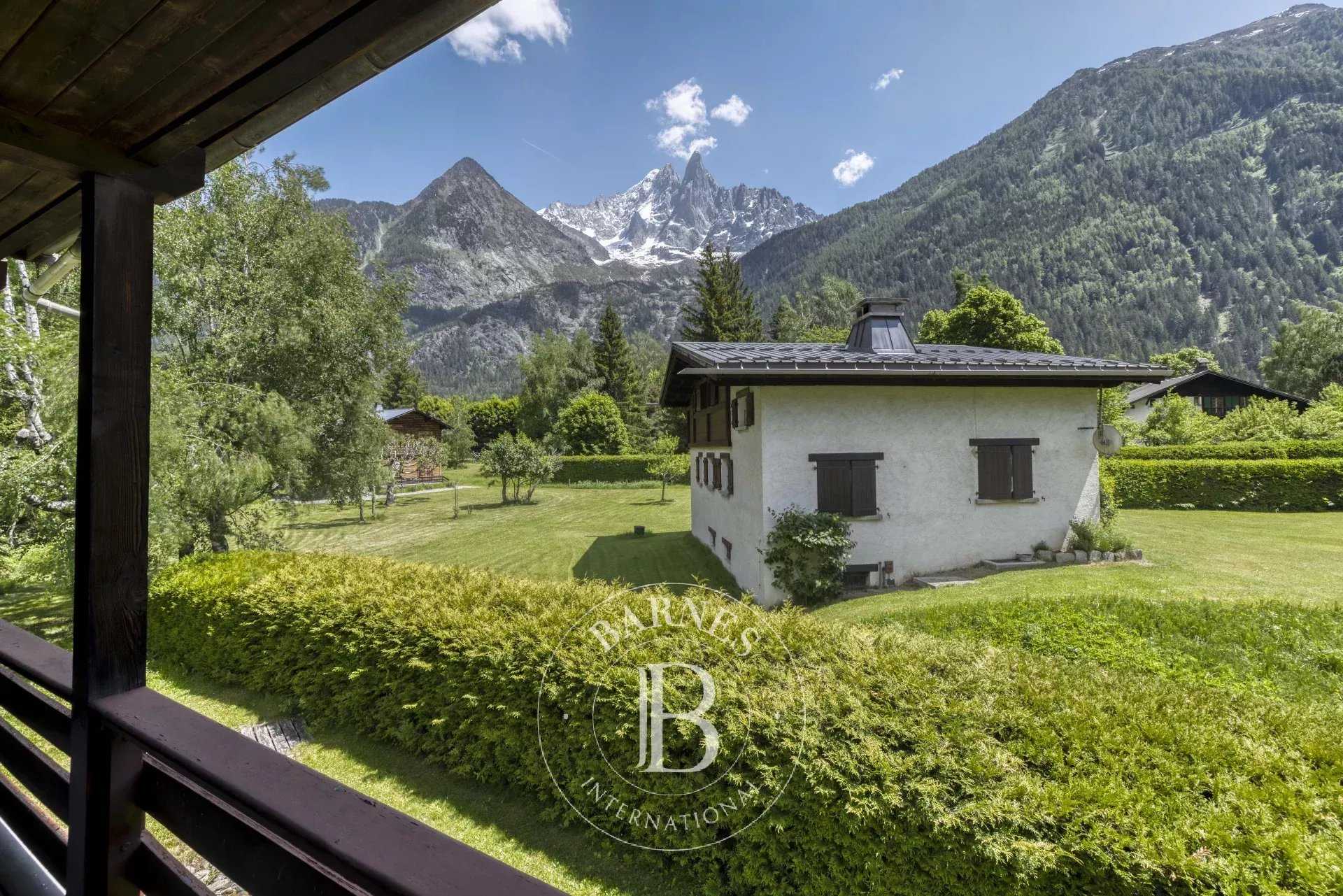 Chamonix-Mont-Blanc  - Chalet 9 Pi&egrave;ces 8 Chambres