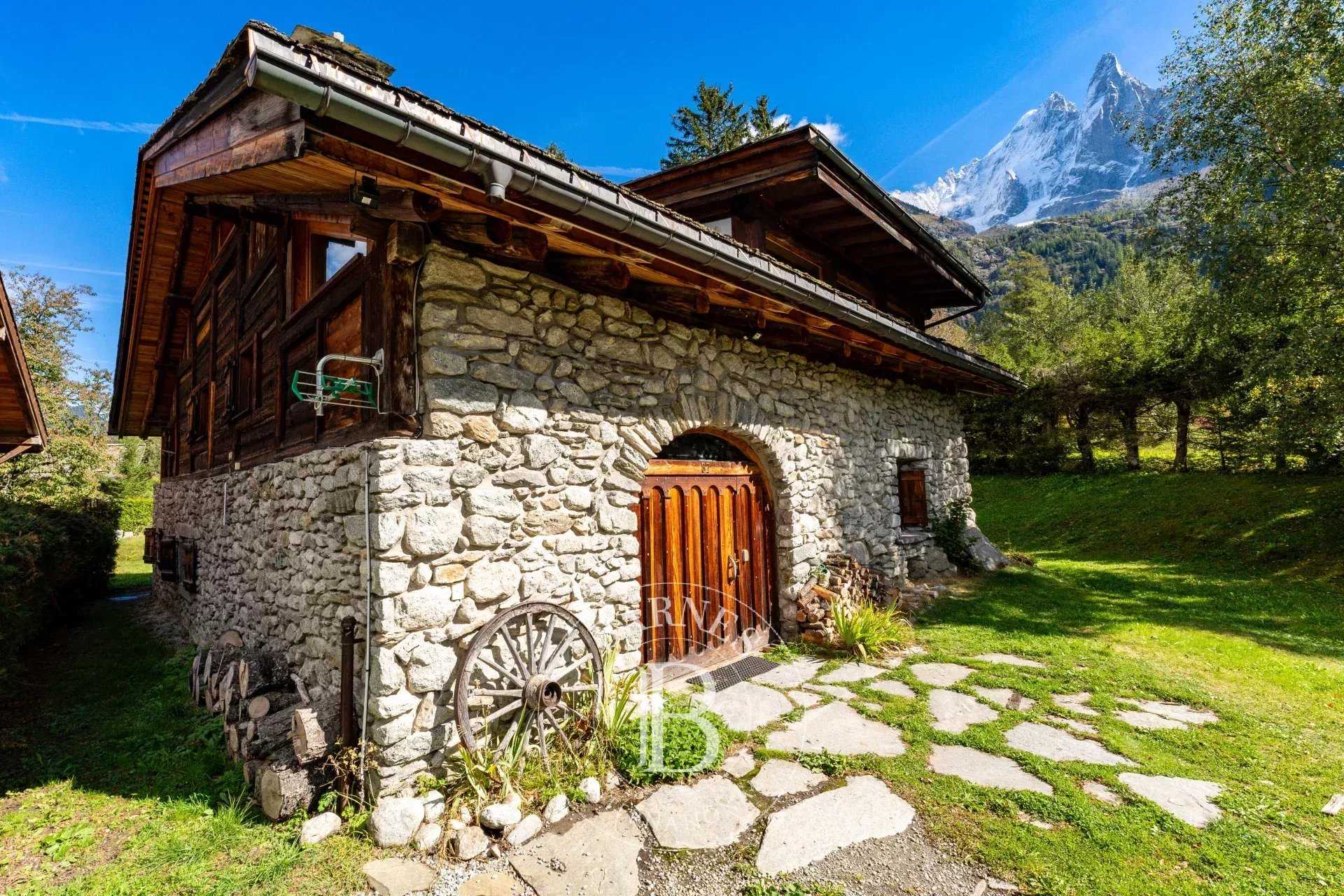 Chamonix-Mont-Blanc  - Chalet 6 Pi&egrave;ces 5 Chambres