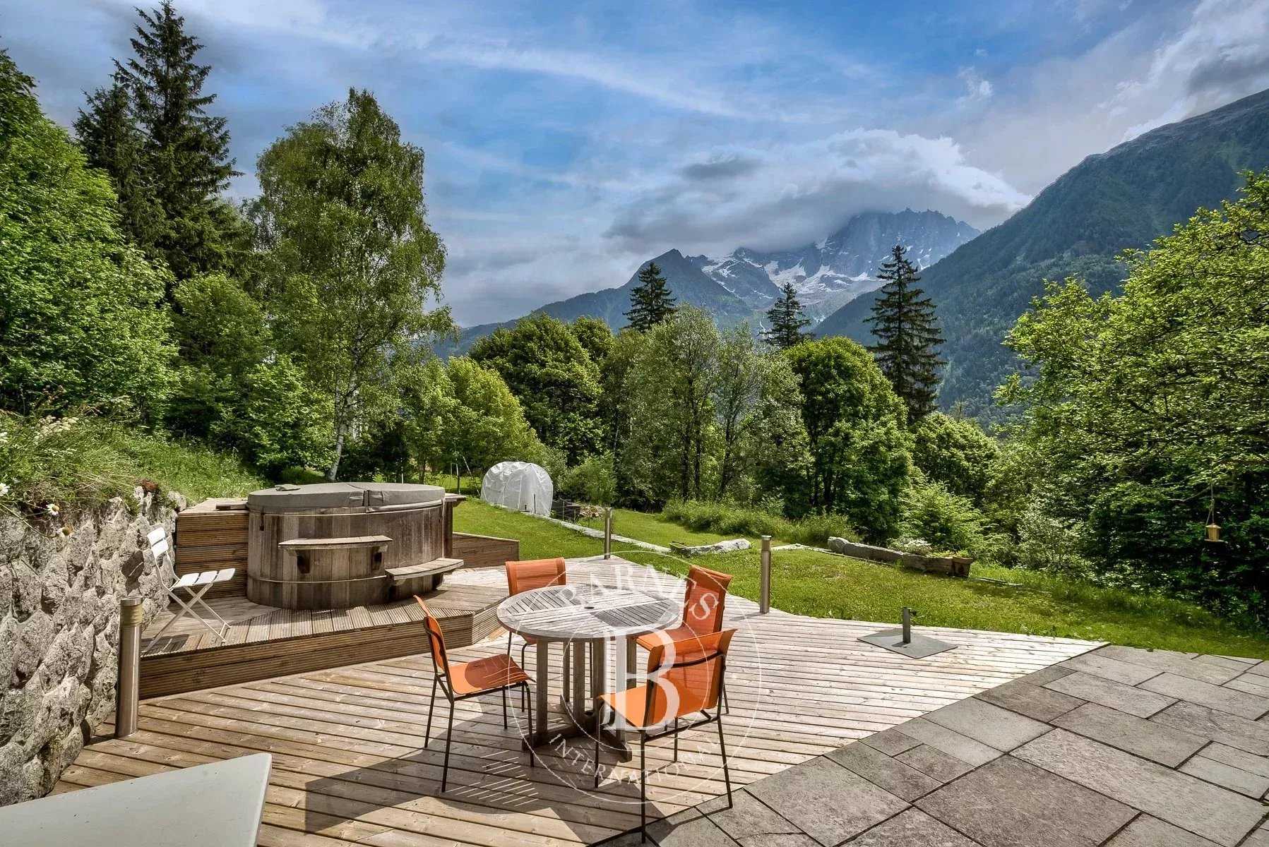 Chamonix-Mont-Blanc  - Chalet 7 Pi&egrave;ces 5 Chambres