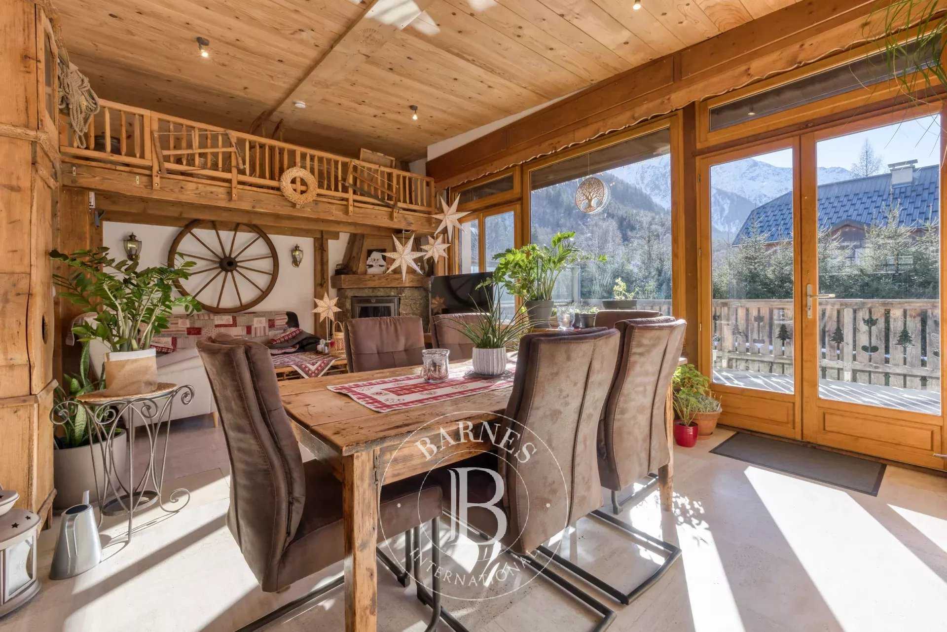 Chalet Chamonix-Mont-Blanc  -  ref 85837952 (picture 1)