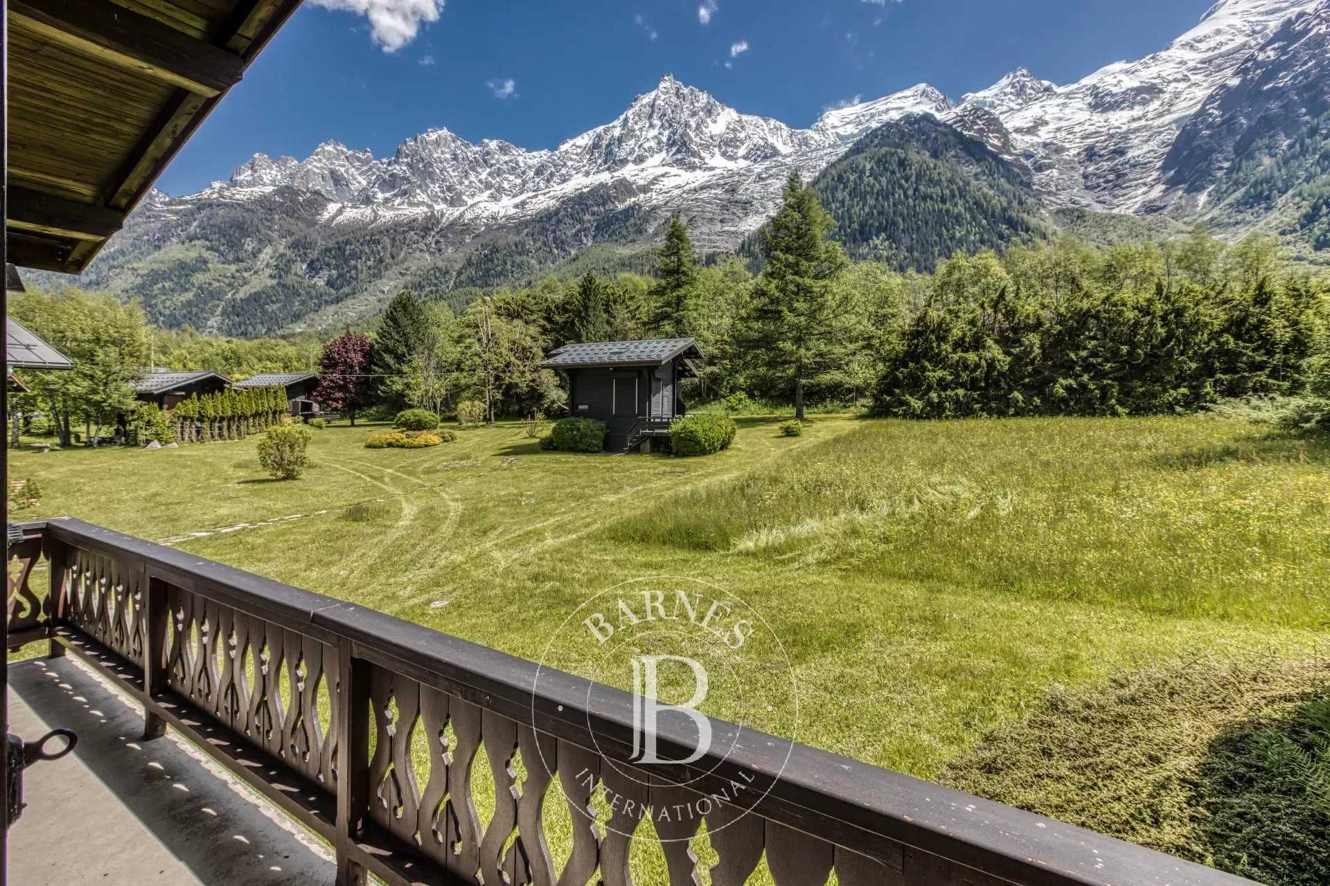 Chalet Chamonix-Mont-Blanc  -  ref 8197678 (picture 1)