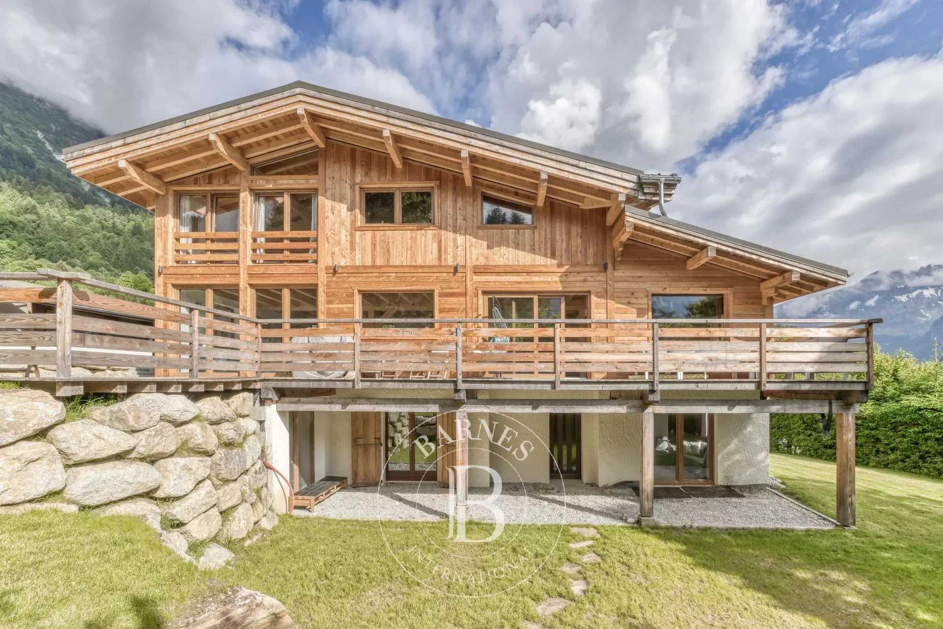 Chalet Les Houches  -  ref 84944716 (picture 2)
