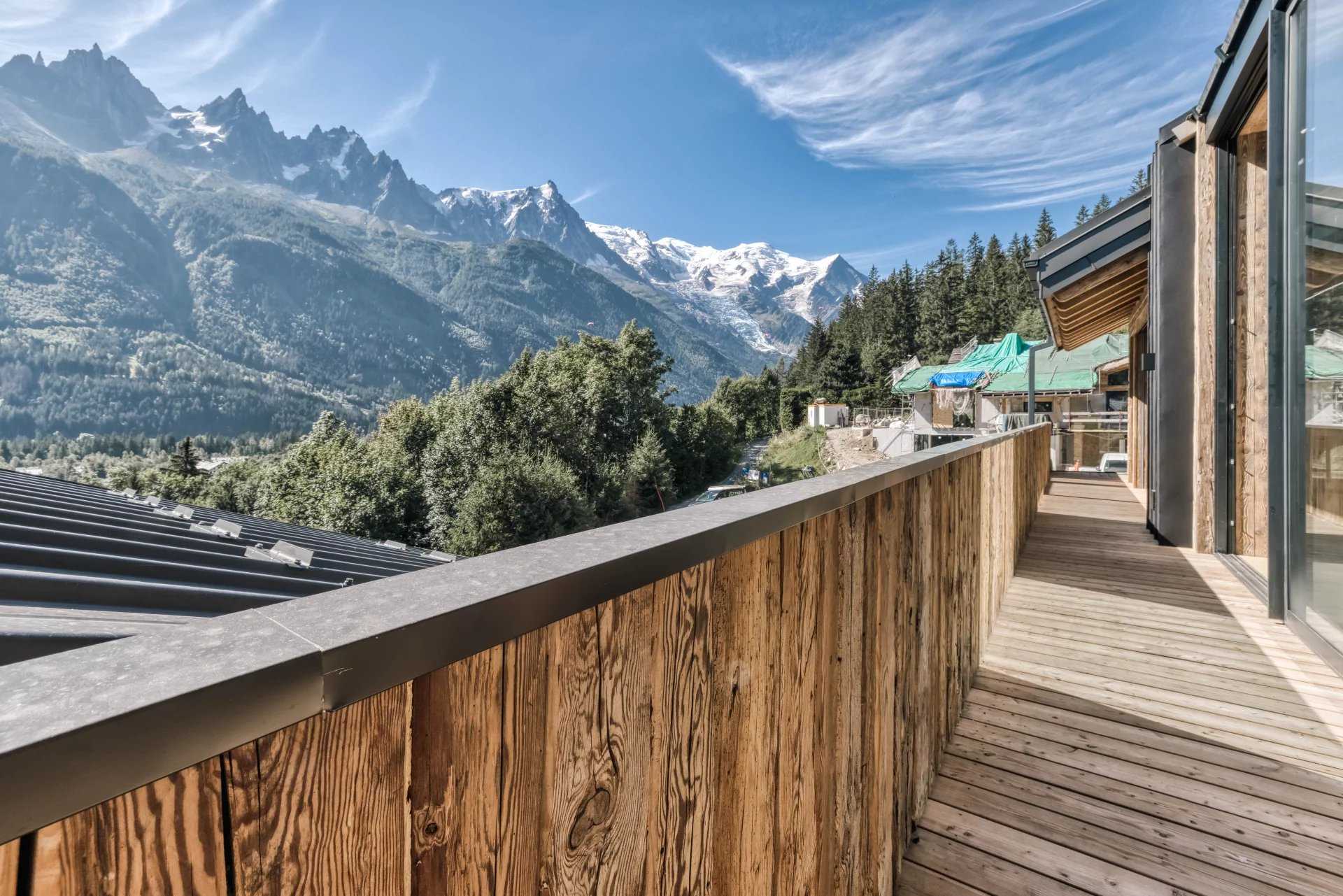 Chalet Chamonix-Mont-Blanc  -  ref 82408143 (picture 1)