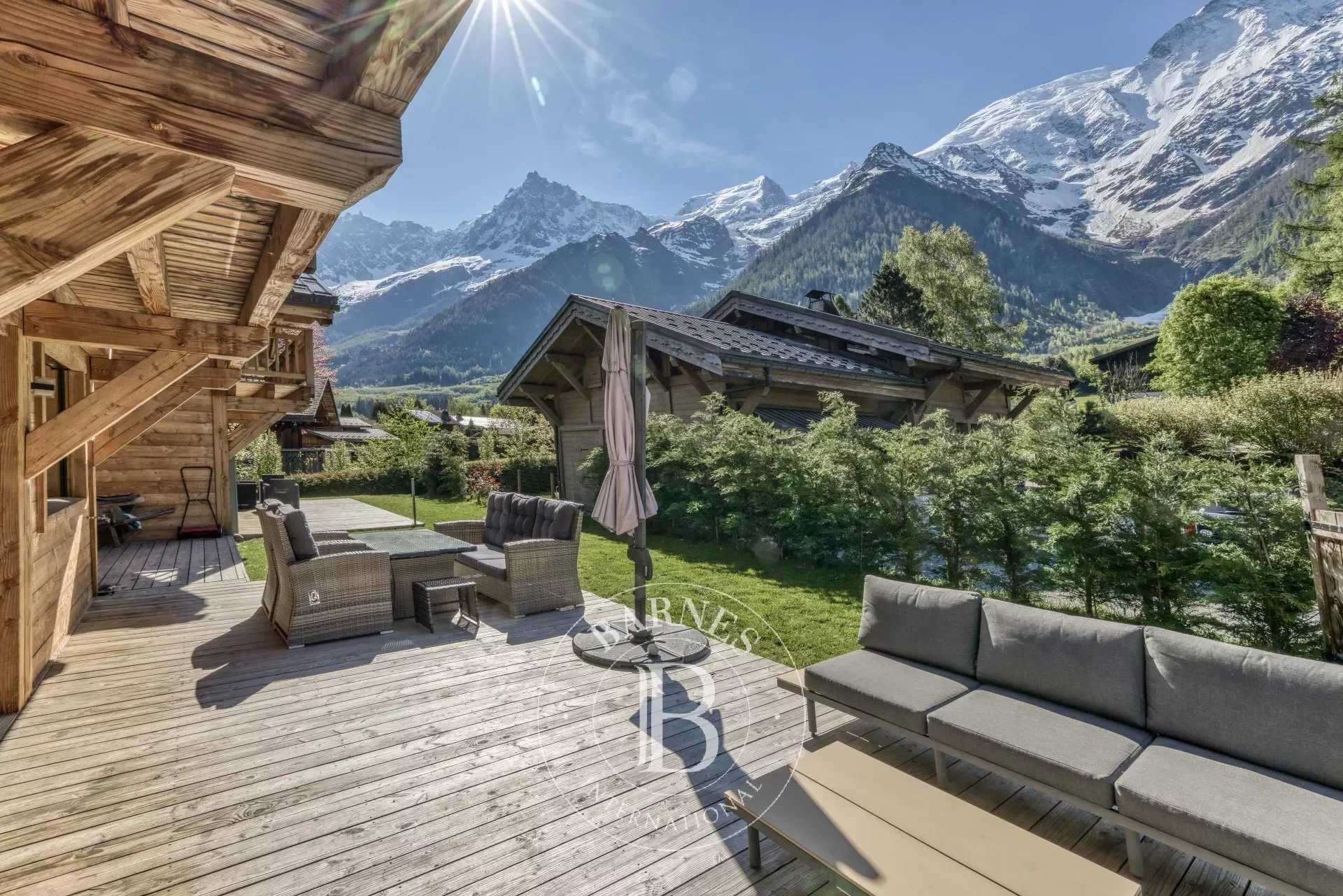 Chalet Les Houches  -  ref 84575113 (picture 1)