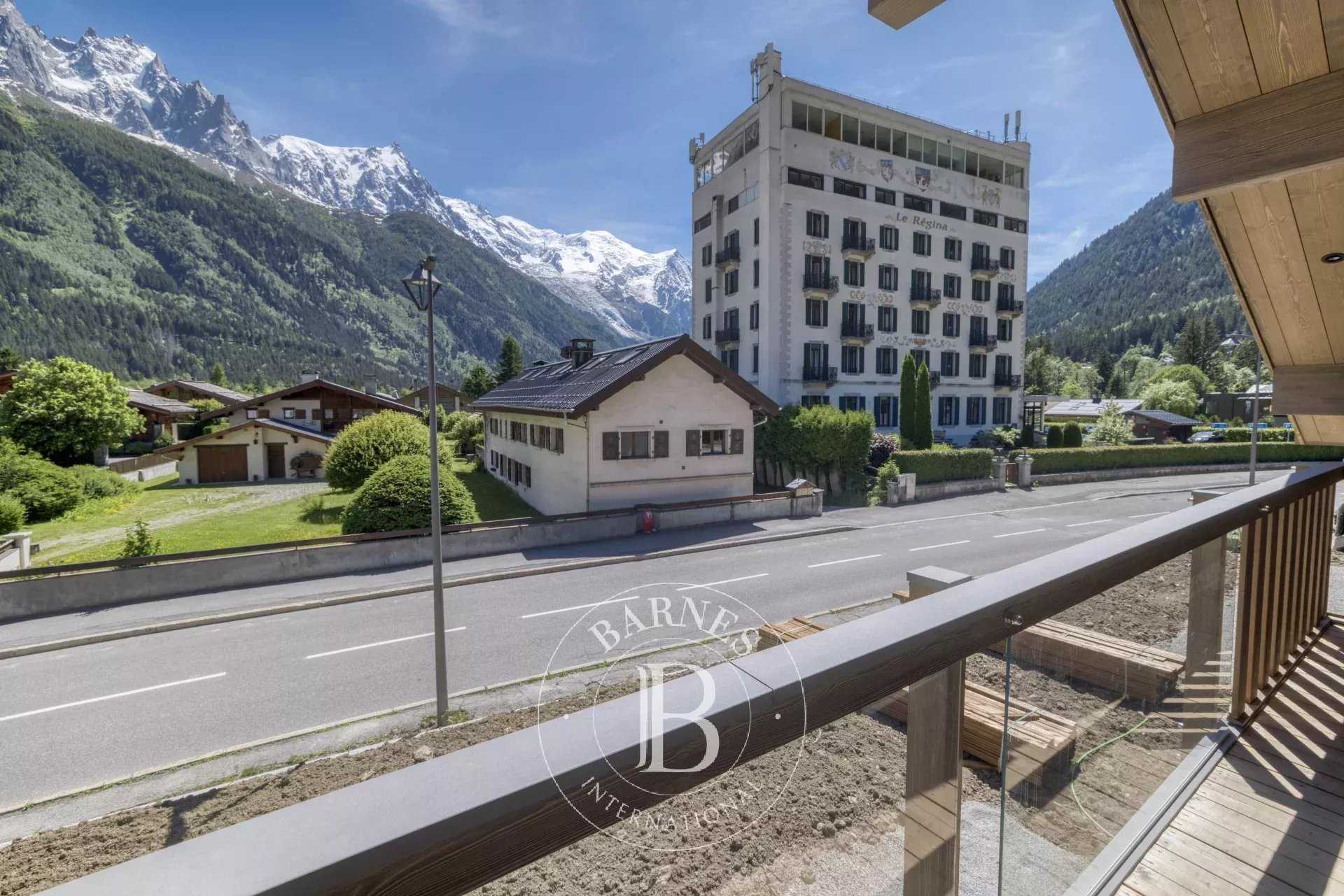 Chalet Chamonix-Mont-Blanc  -  ref 85603387 (picture 1)