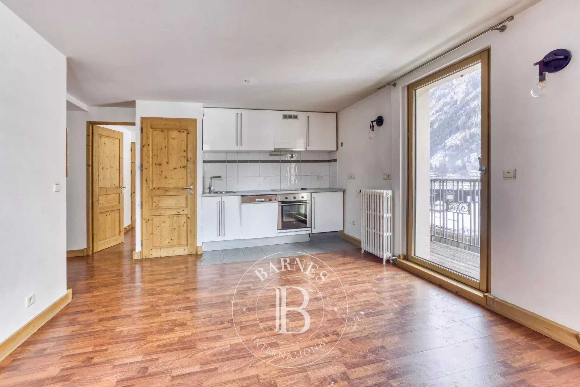 Apartment Chamonix-Mont-Blanc  -  ref 85706242 (picture 2)