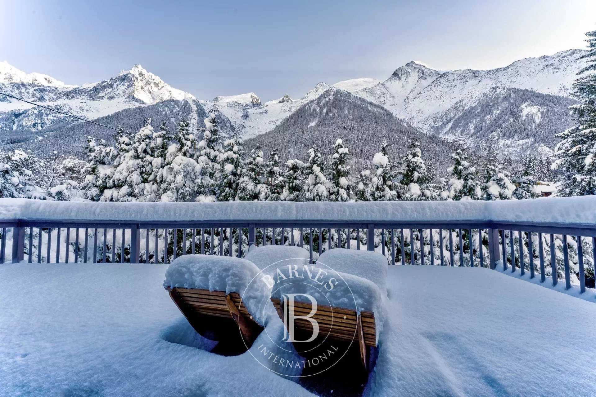 Chalet Les Houches  -  ref 84052488 (picture 1)