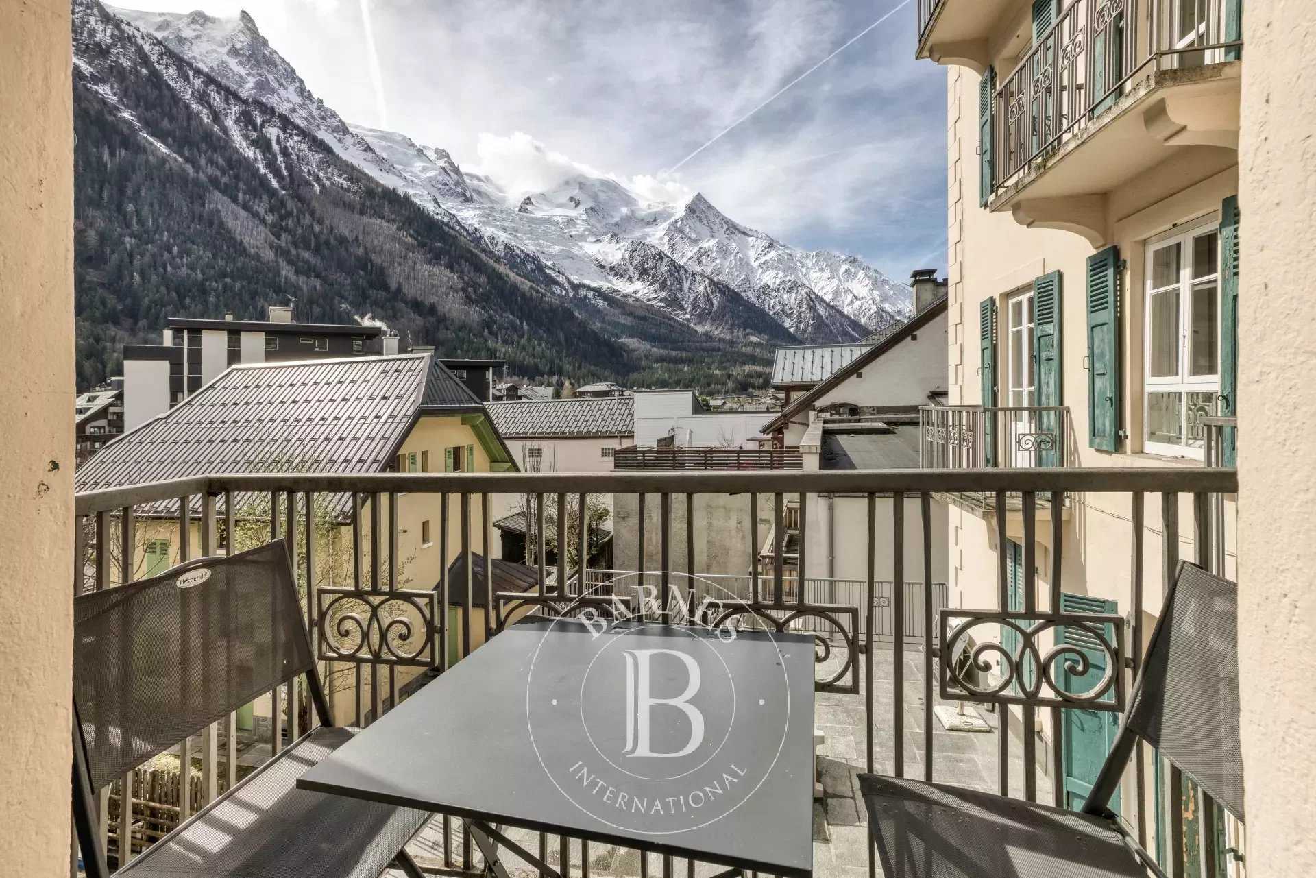 Appartement Chamonix-Mont-Blanc  -  ref 84419796 (picture 1)