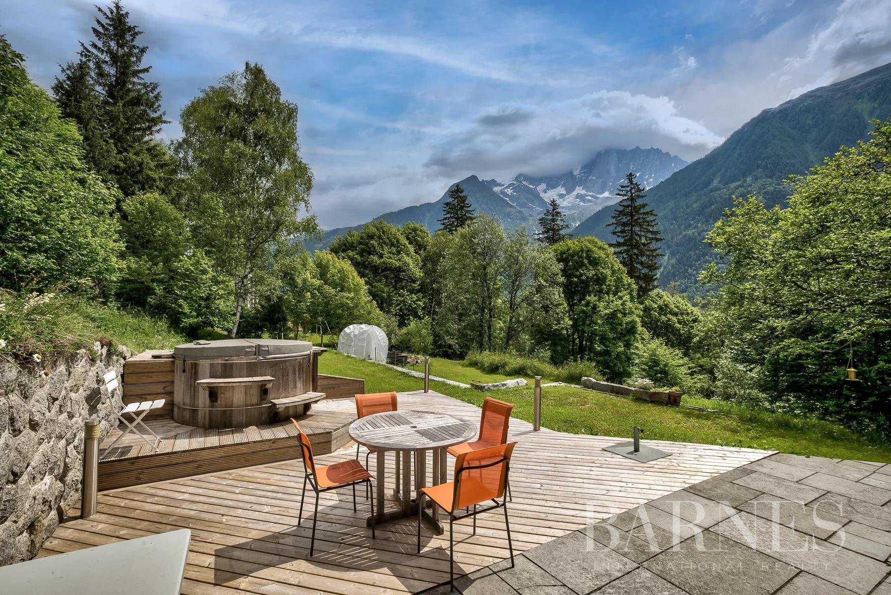 Chalet Chamonix-Mont-Blanc  -  ref 5965433 (picture 2)