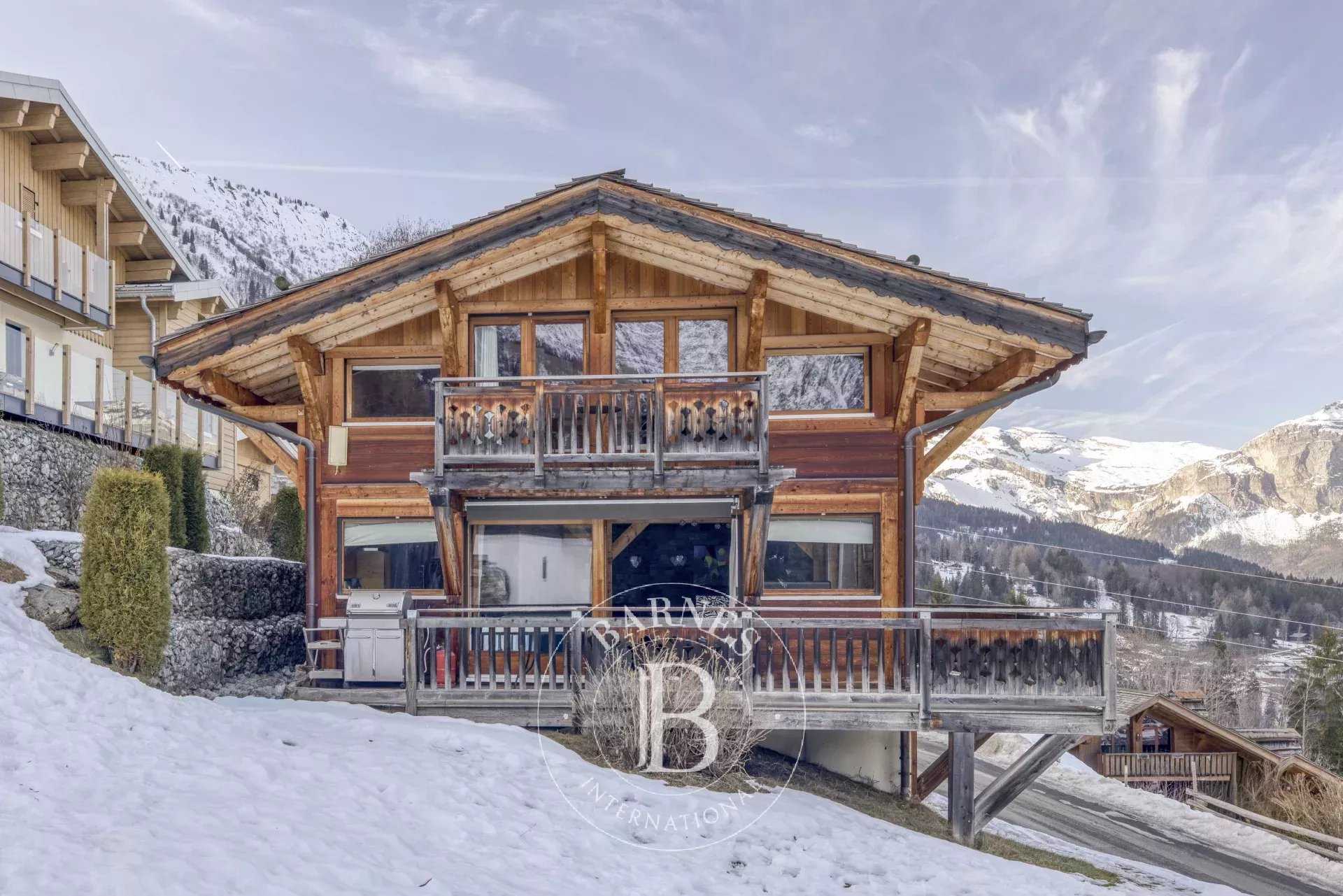 Chalet Les Houches  -  ref 85784276 (picture 1)