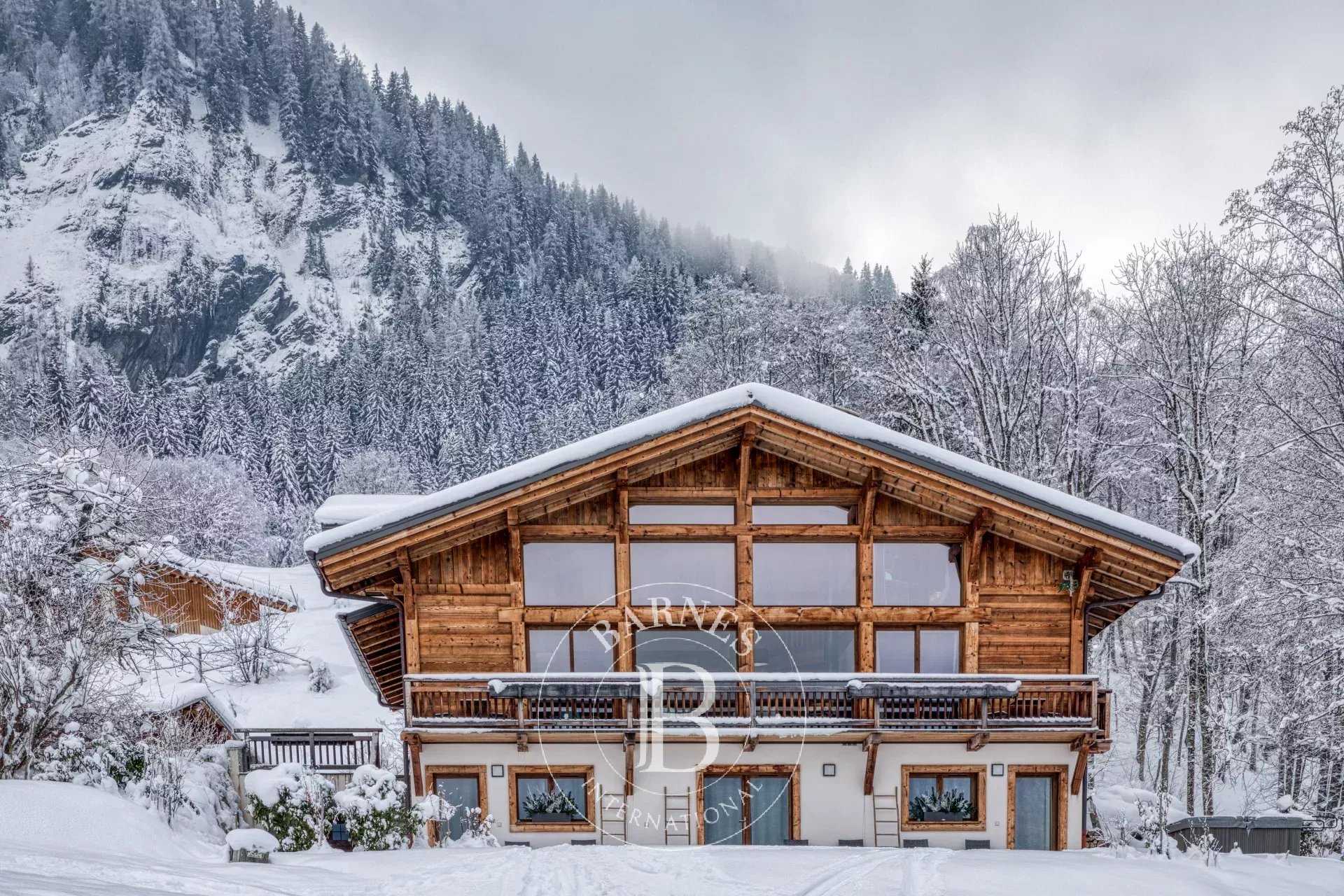 Chalet Chamonix-Mont-Blanc  -  ref 4724545 (picture 1)