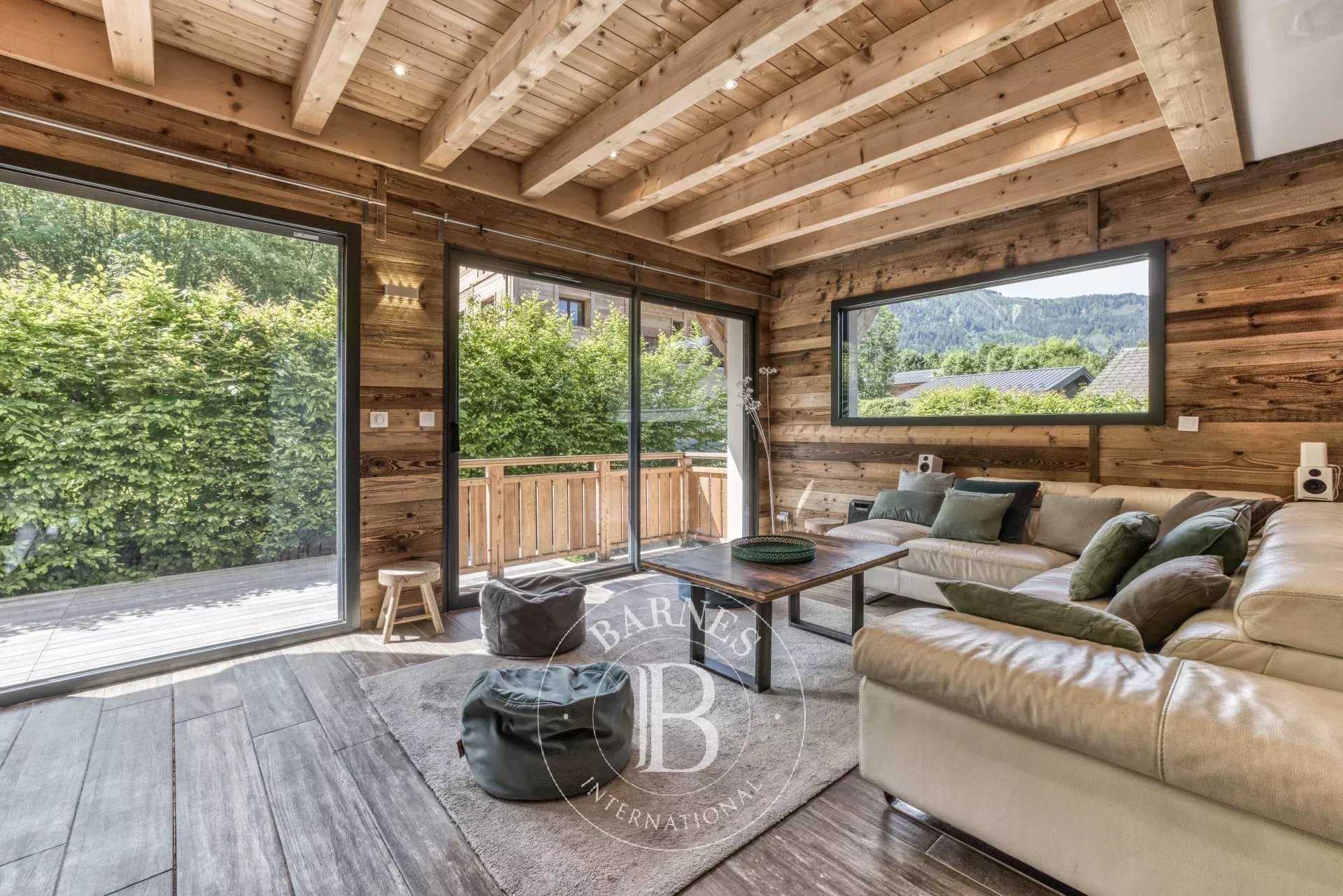 Chalet Les Houches  -  ref 84935443 (picture 2)