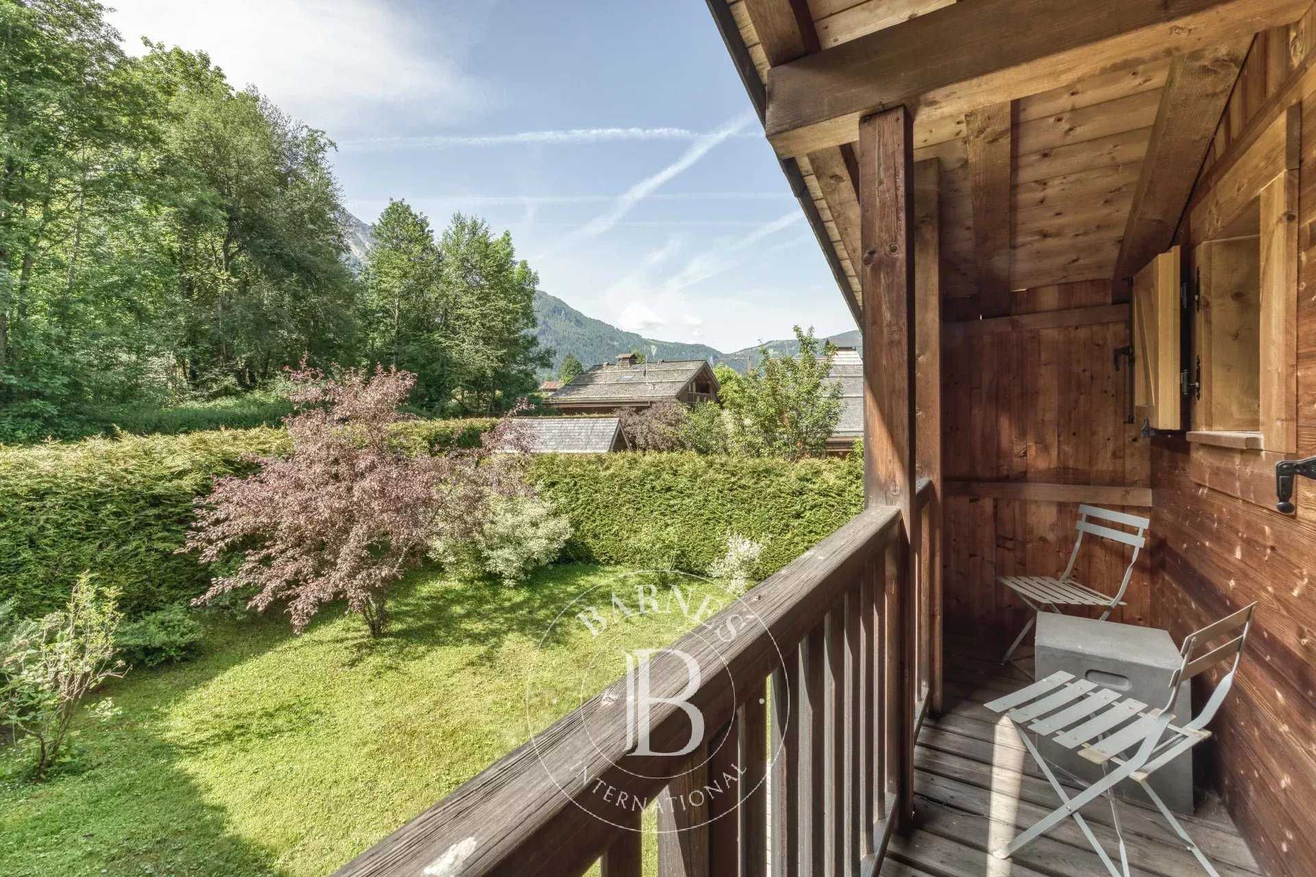 Chalet Chamonix-Mont-Blanc  -  ref 84919020 (picture 1)