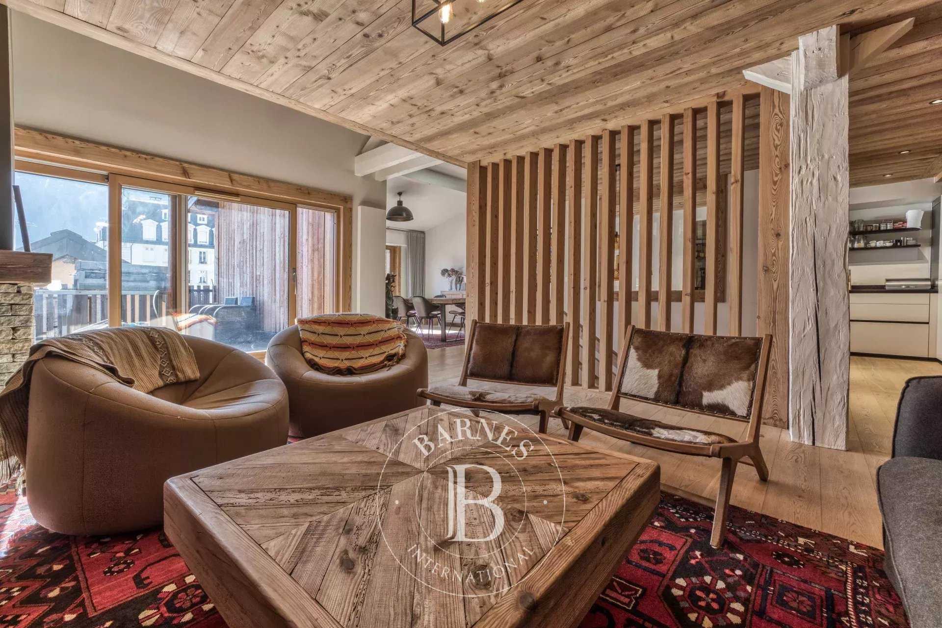 Apartment Chamonix-Mont-Blanc  -  ref 85161360 (picture 1)