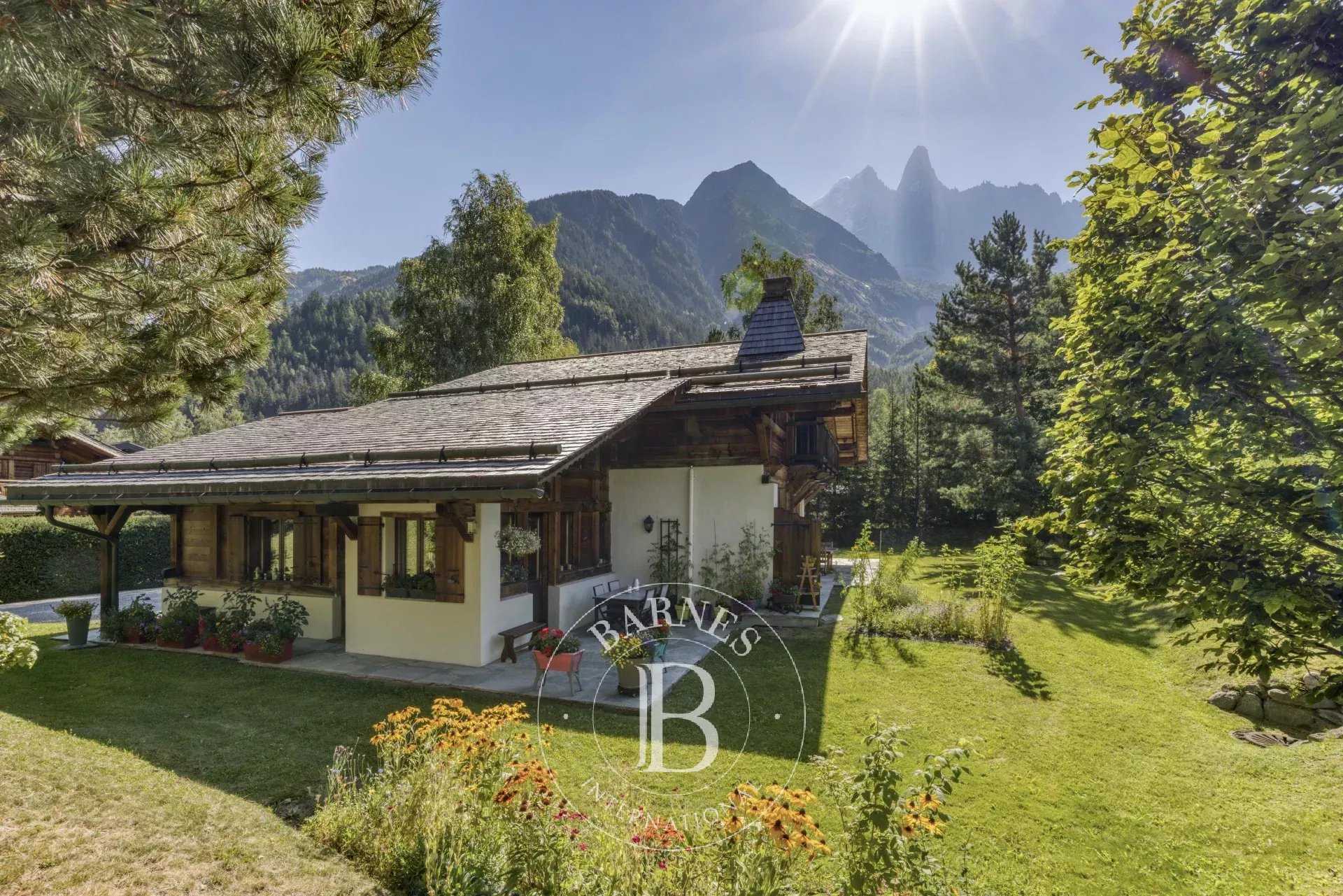 Chalet Chamonix-Mont-Blanc  -  ref 85861266 (picture 1)
