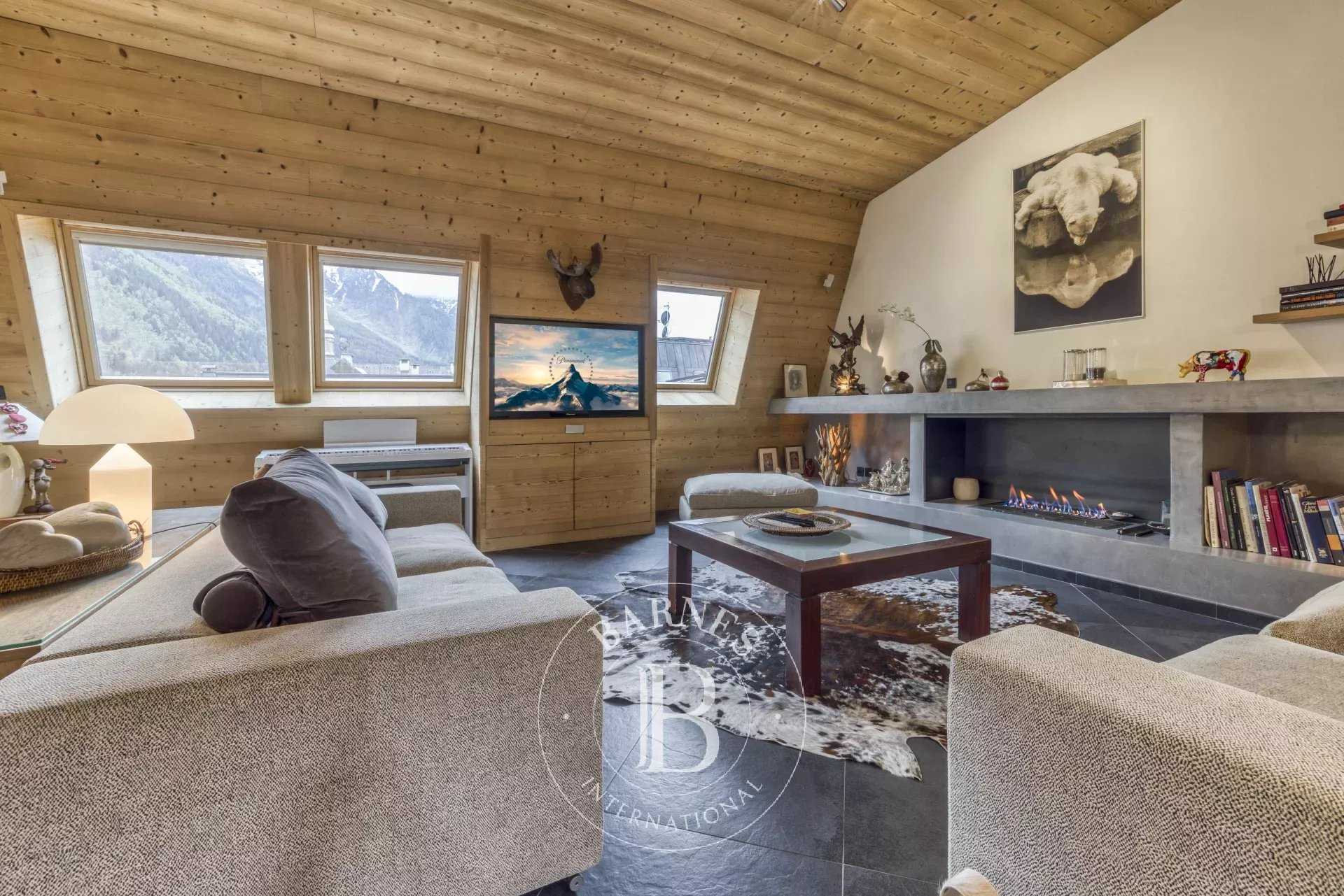Appartement Chamonix-Mont-Blanc  -  ref 87004243 (picture 1)
