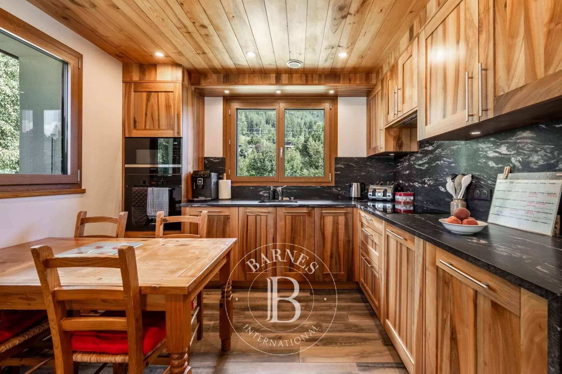 Chamonix-Mont-Blanc  - Chalet 5 Bedrooms - picture 10