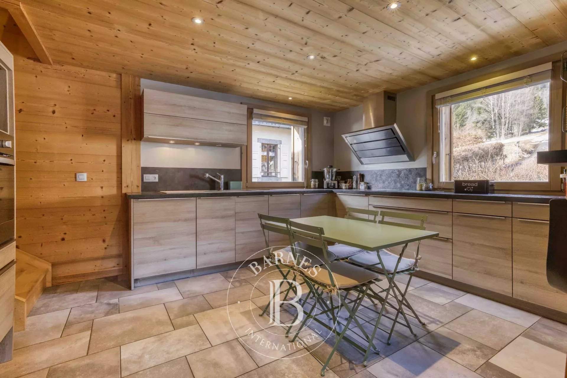 Chamonix-Mont-Blanc  - Chalet 5 Pi&egrave;ces 4 Chambres - picture 3