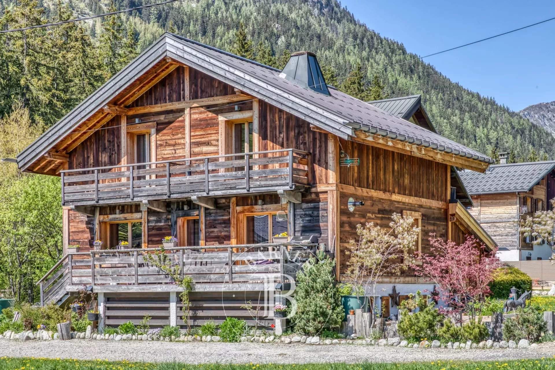 Vente Maison 192m² 6 Pièces à Chamonix-Mont-Blanc (74400) - Barnes