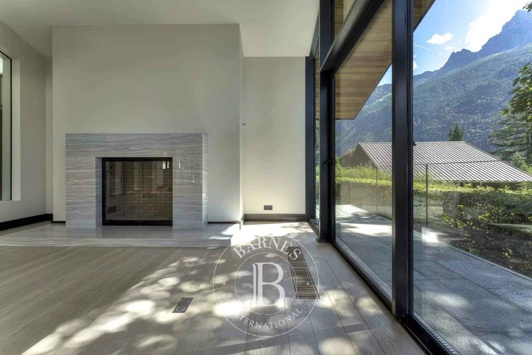 Chamonix-Mont-Blanc  - Chalet 8 Bedrooms - picture 10