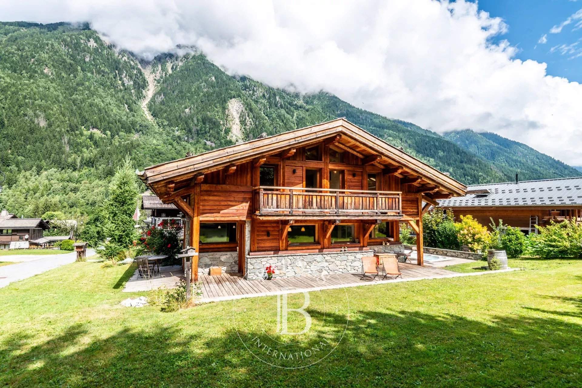 Chamonix-Mont-Blanc  - Chalet 4 Bedrooms - picture 11