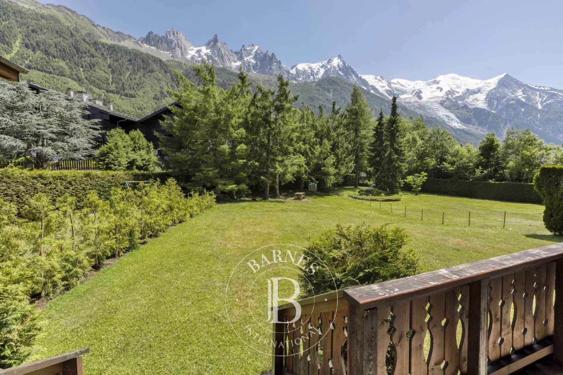 Chamonix-Mont-Blanc  - Chalet 5 Bedrooms - picture 2