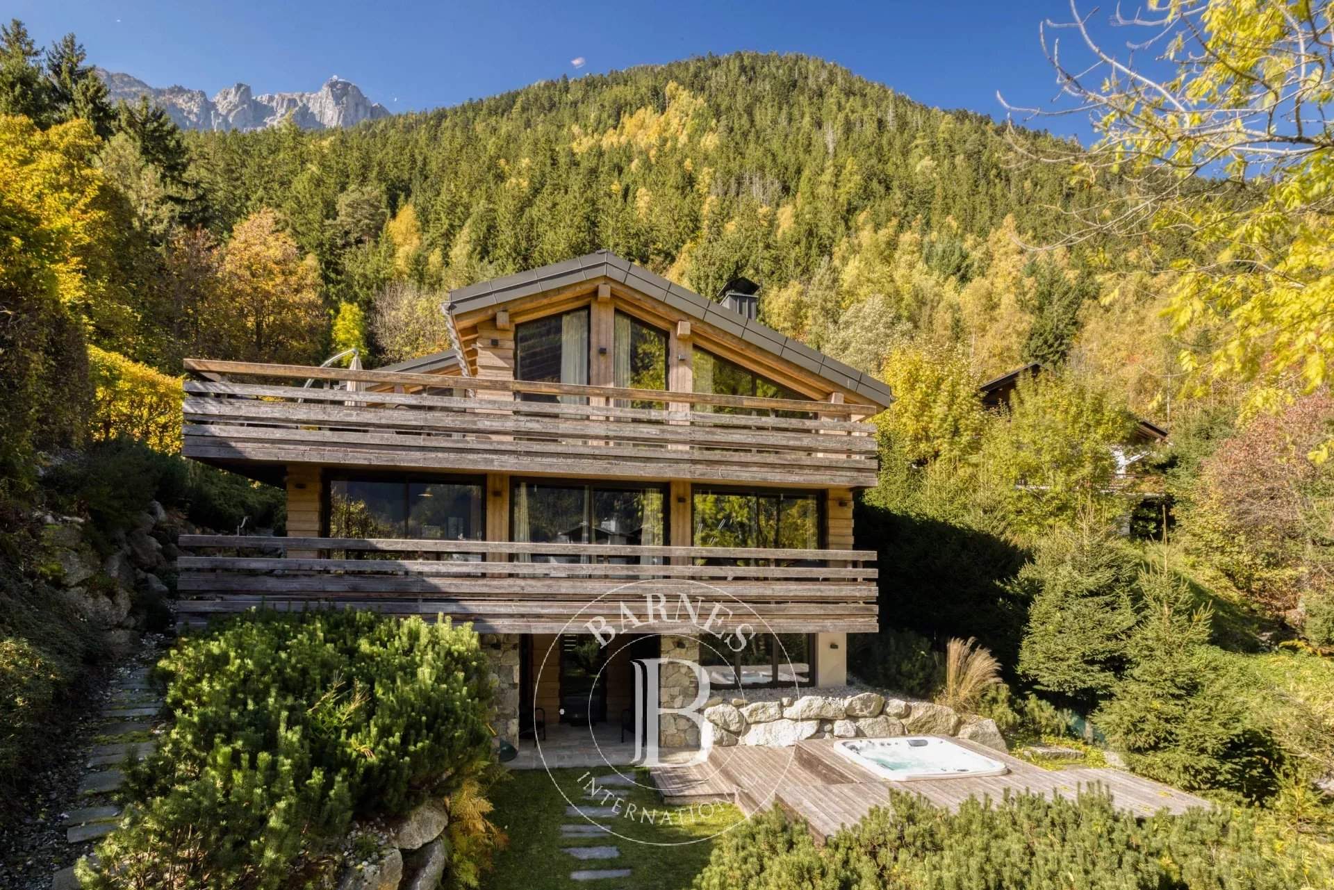 Chamonix-Mont-Blanc  - Chalet 7 Bedrooms - picture 4