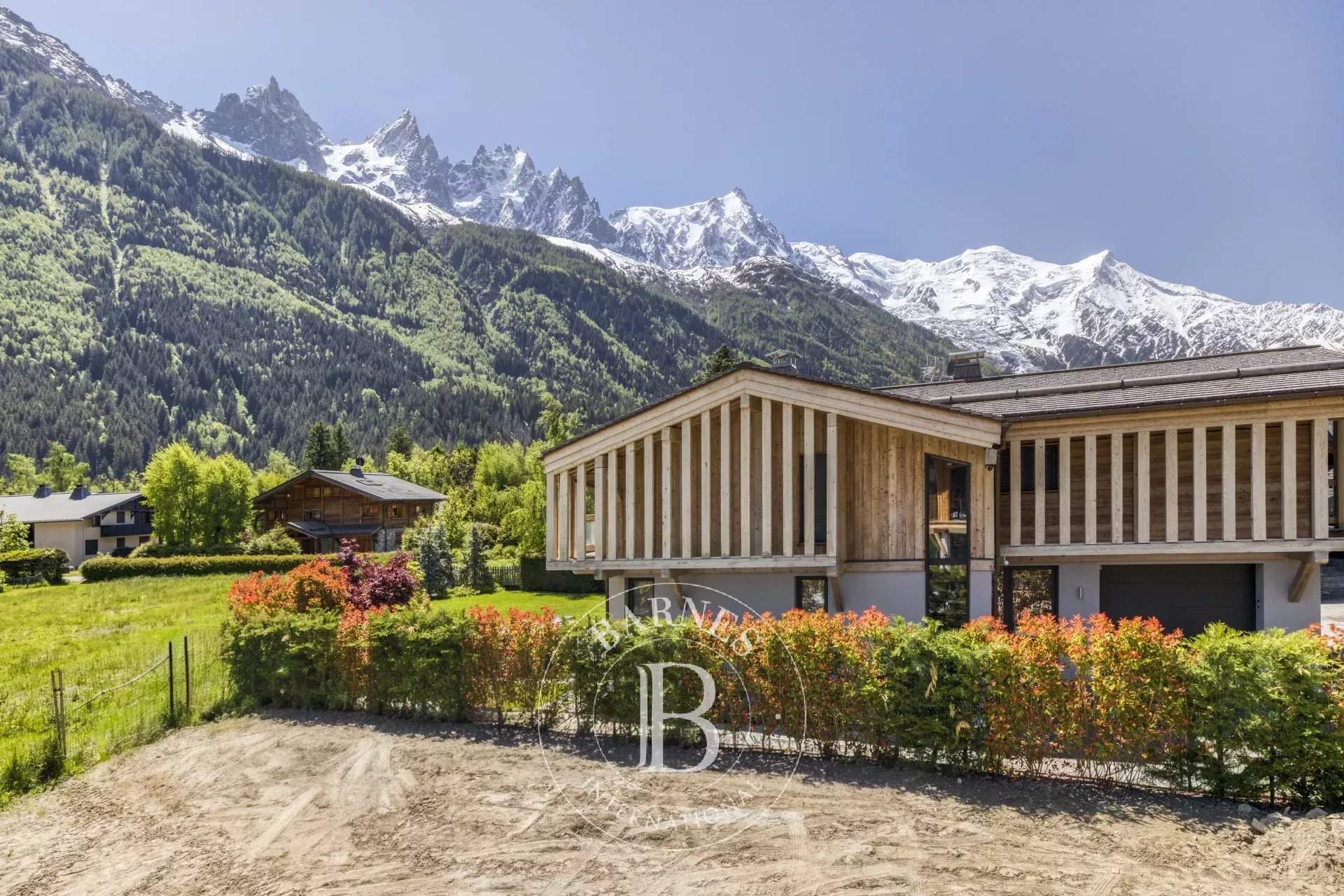 Chamonix-Mont-Blanc  - Chalet 6 Pi&egrave;ces 5 Chambres - picture 4