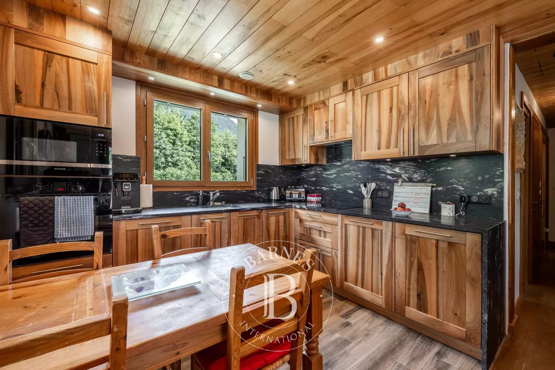 Chamonix-Mont-Blanc  - Chalet 5 Bedrooms - picture 11