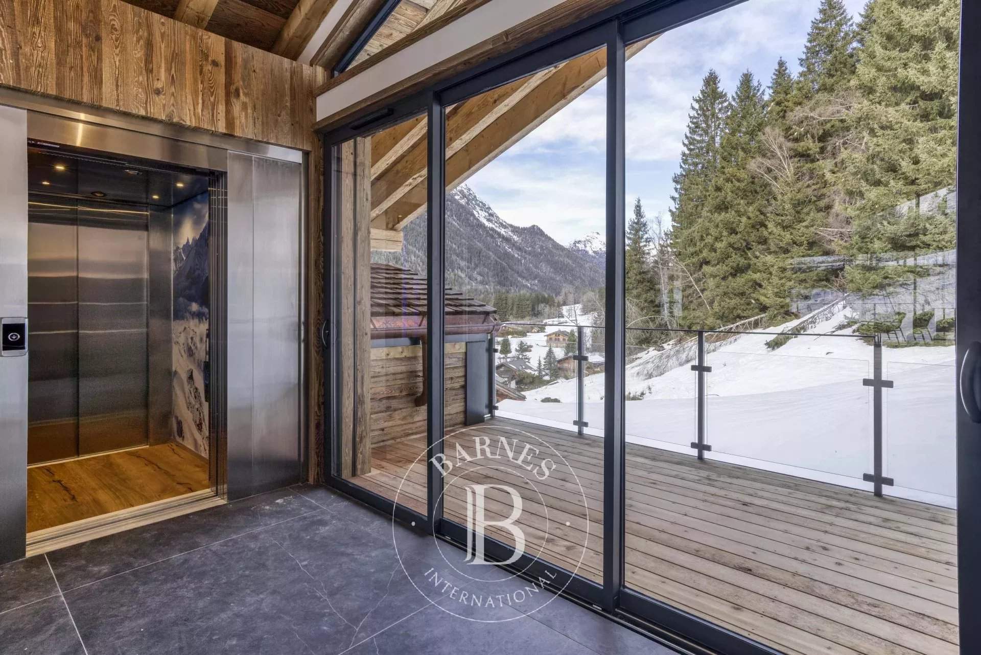 Chamonix-Mont-Blanc  - Chalet 6 Pi&egrave;ces 5 Chambres - picture 10