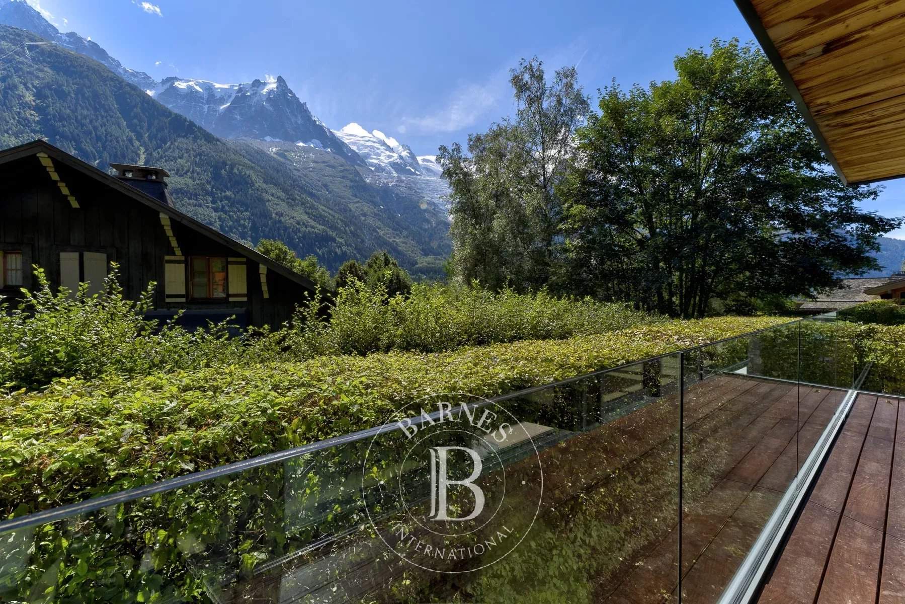 Chamonix-Mont-Blanc  - Chalet 8 Bedrooms - picture 16