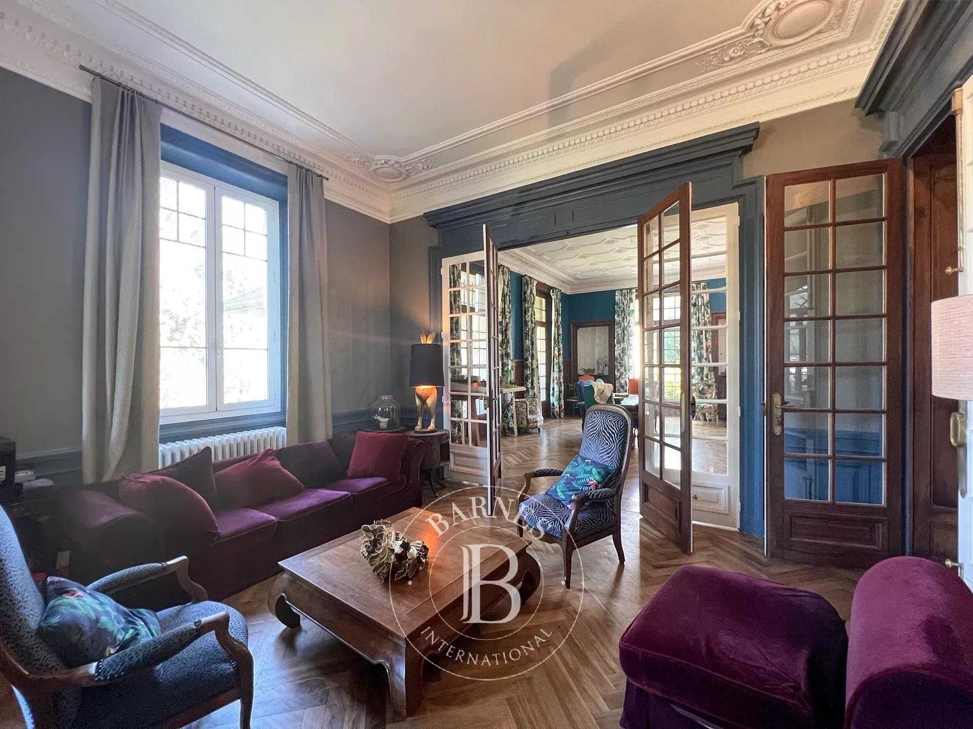 Chambéry  - House 9 Bedrooms