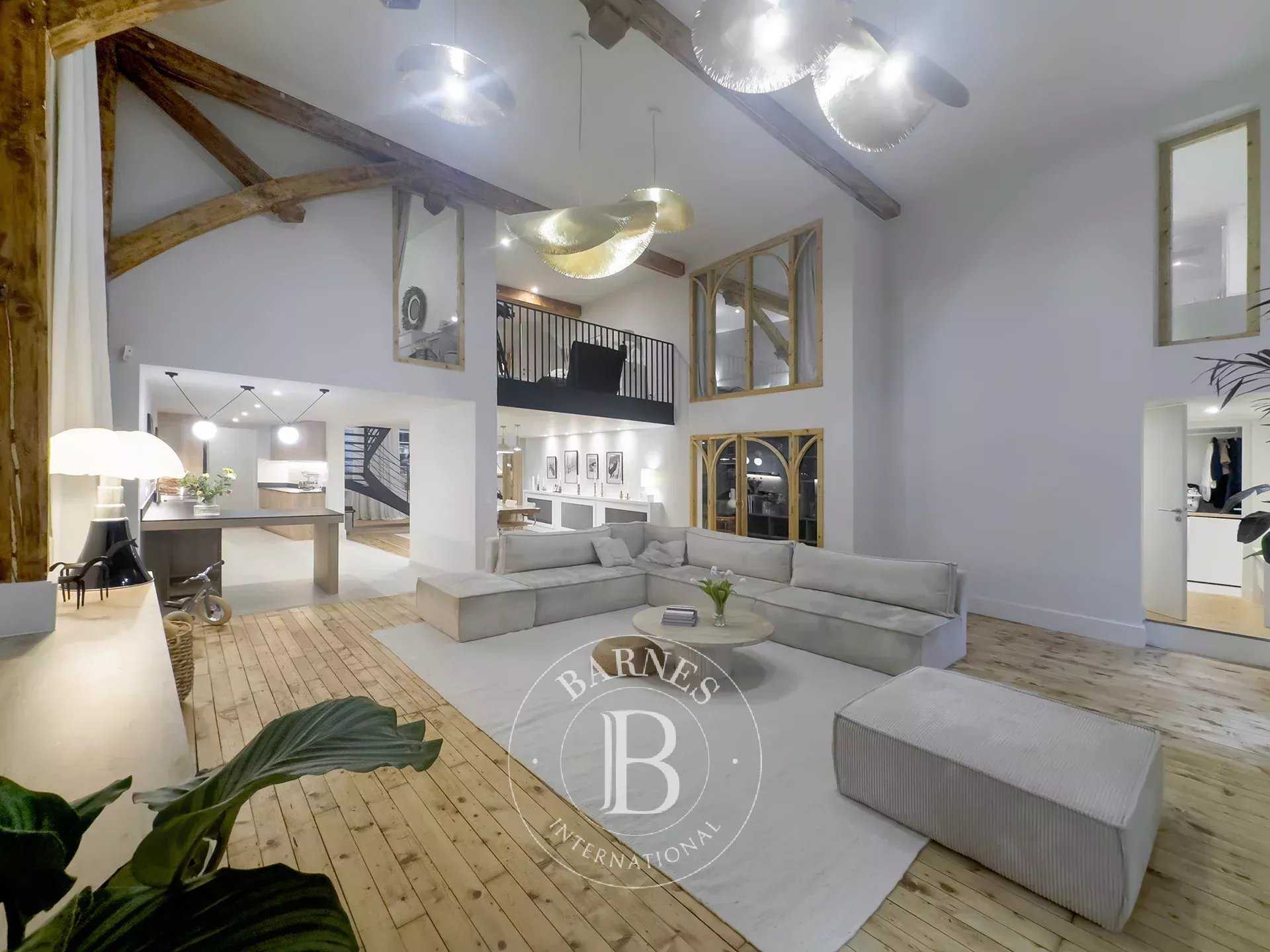 Chambéry  - Appartement 5 Pièces 3 Chambres