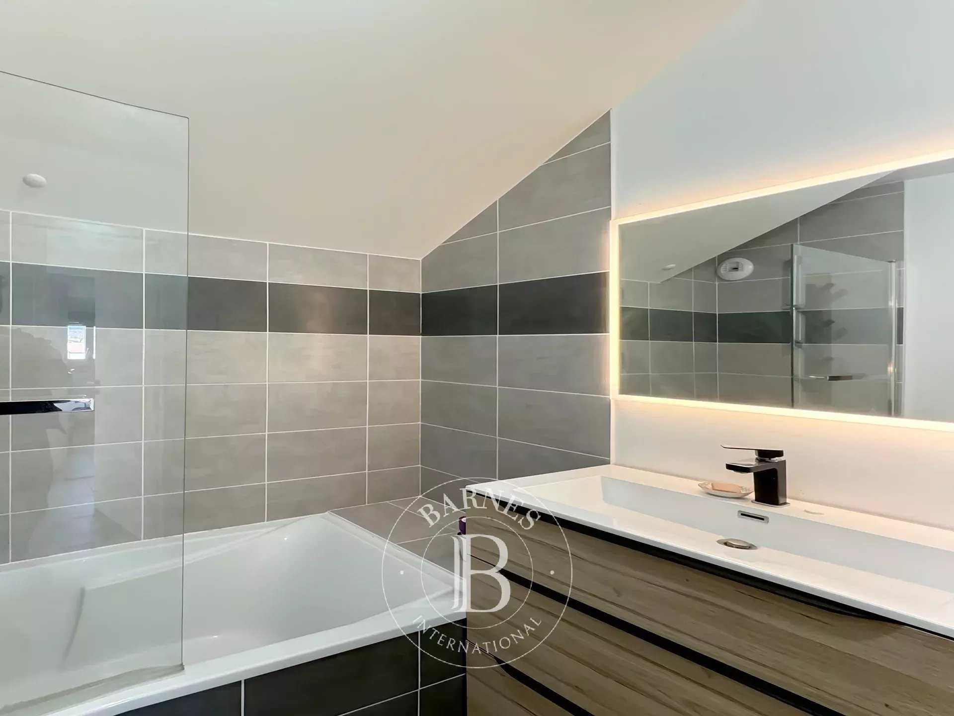 Chambéry  - Appartement 4 Pi&egrave;ces 3 Chambres