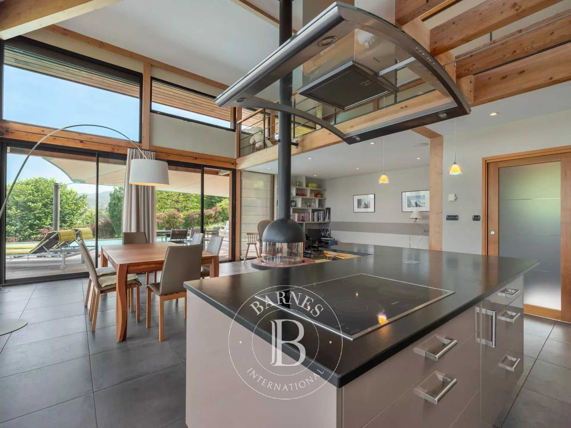 Sevrier  - House 5 Bedrooms