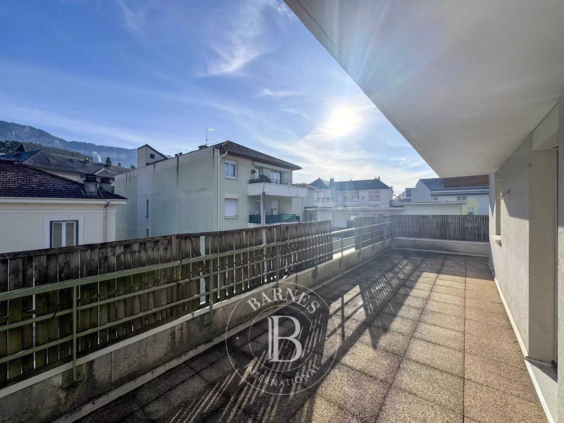 Aix-les-Bains  - Appartement 6 Pi&egrave;ces 4 Chambres