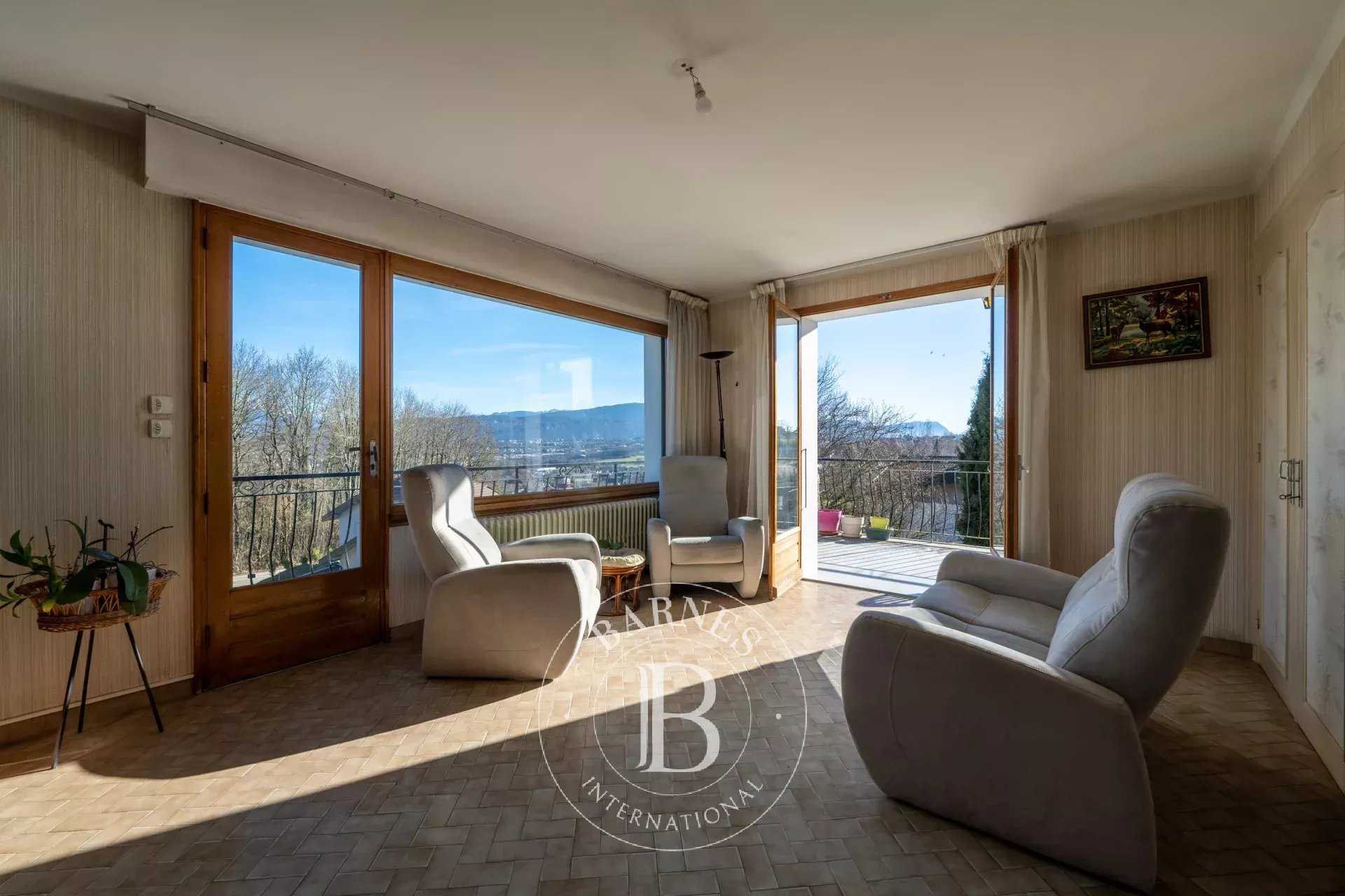 Poisy  - Propriété 11 Pi&egrave;ces 8 Chambres