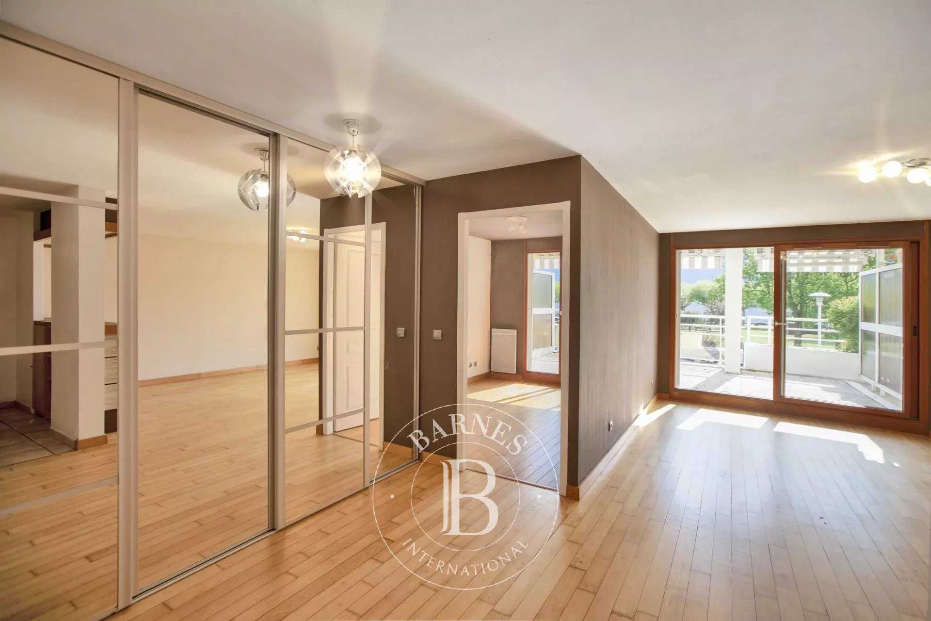 Aix-les-Bains  - Piso 2 Cuartos, 1 Habitacion