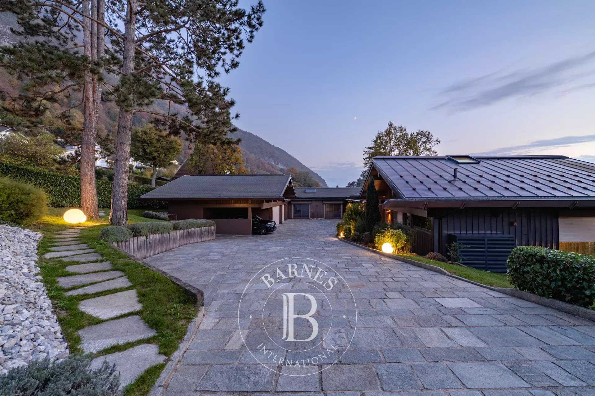 Annecy  - Property 4 Bedrooms