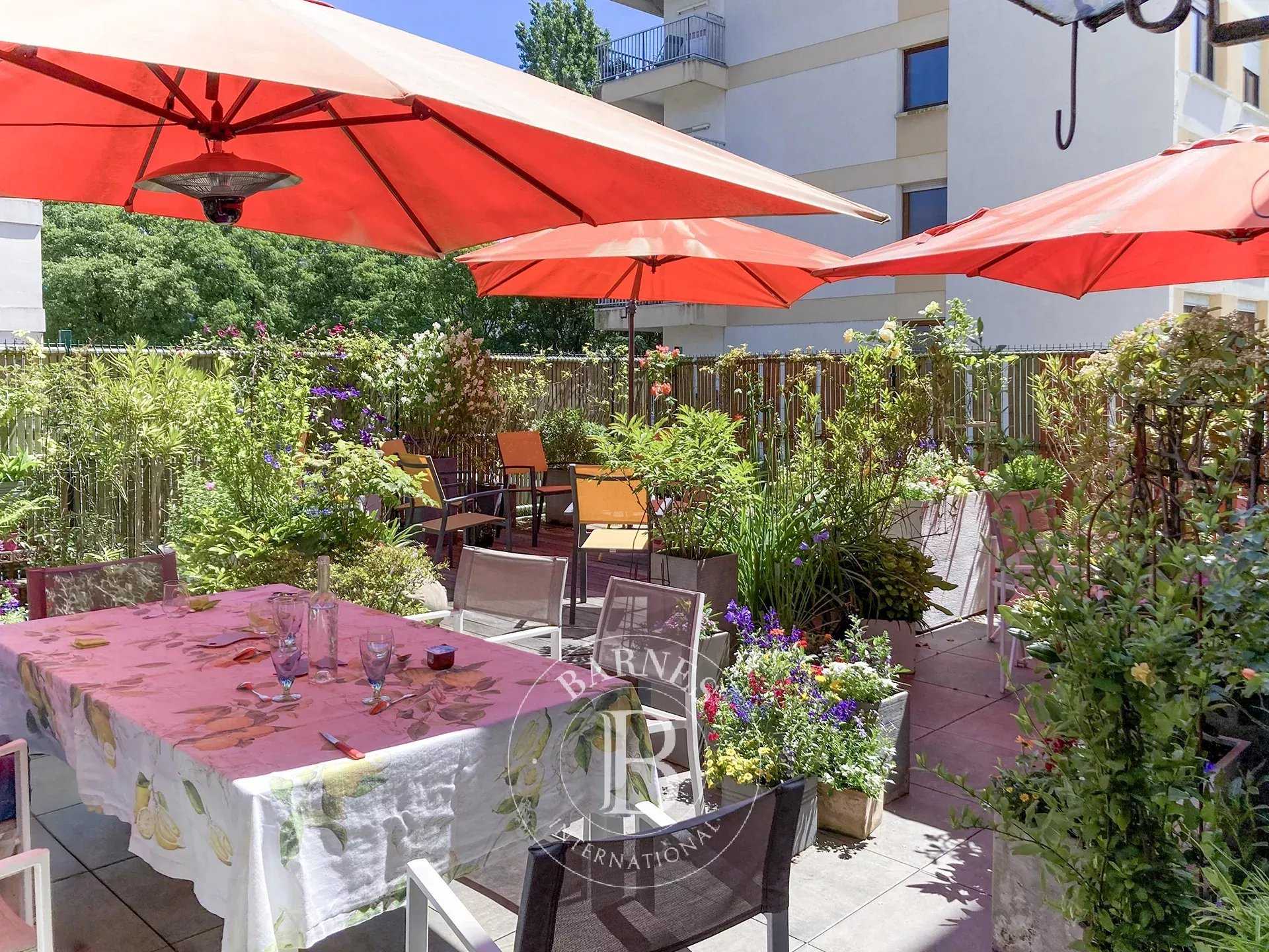 Chambéry  - Appartement 8 Pi&egrave;ces 4 Chambres