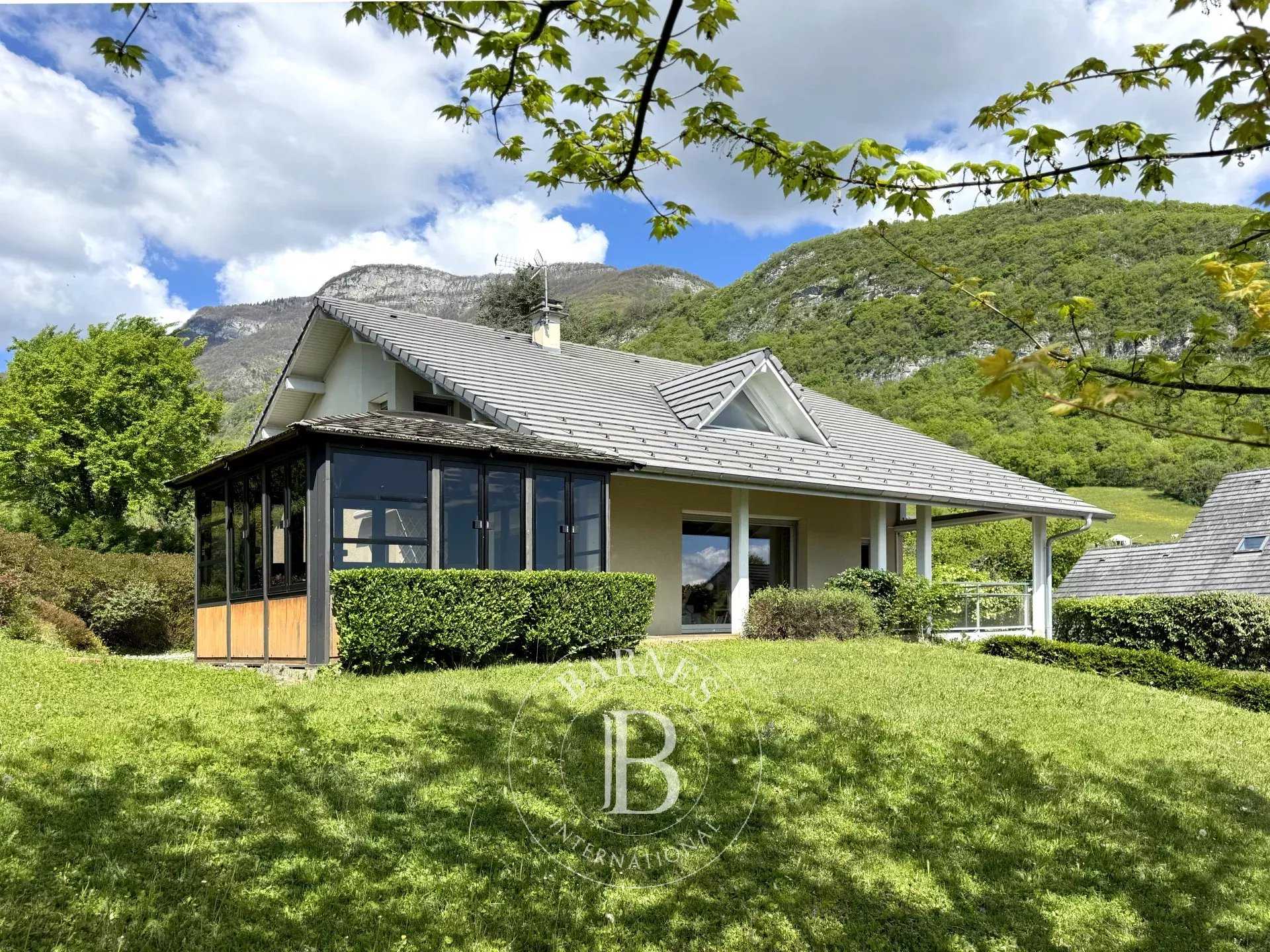 Saint-Alban-Leysse  - Maison 6 Pi&egrave;ces 4 Chambres