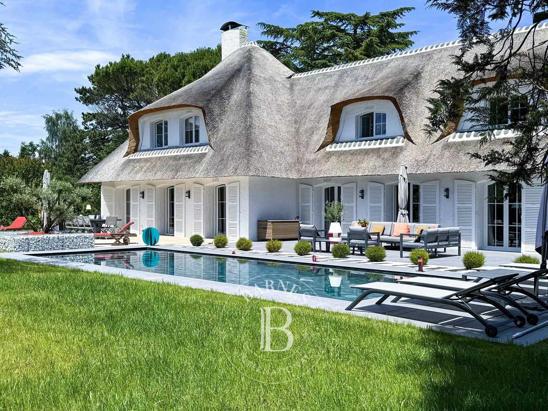 Chambéry  - Chaumière 12 Pi&egrave;ces 5 Chambres