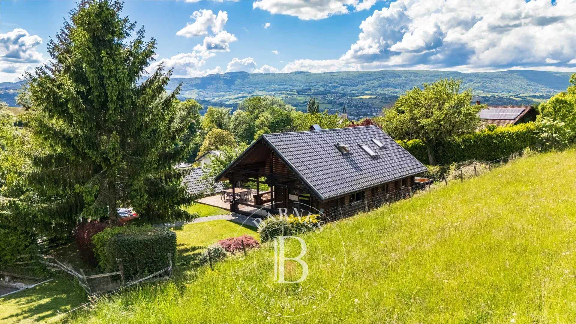 Boussy  - Chalet 5 Pi&egrave;ces 4 Chambres