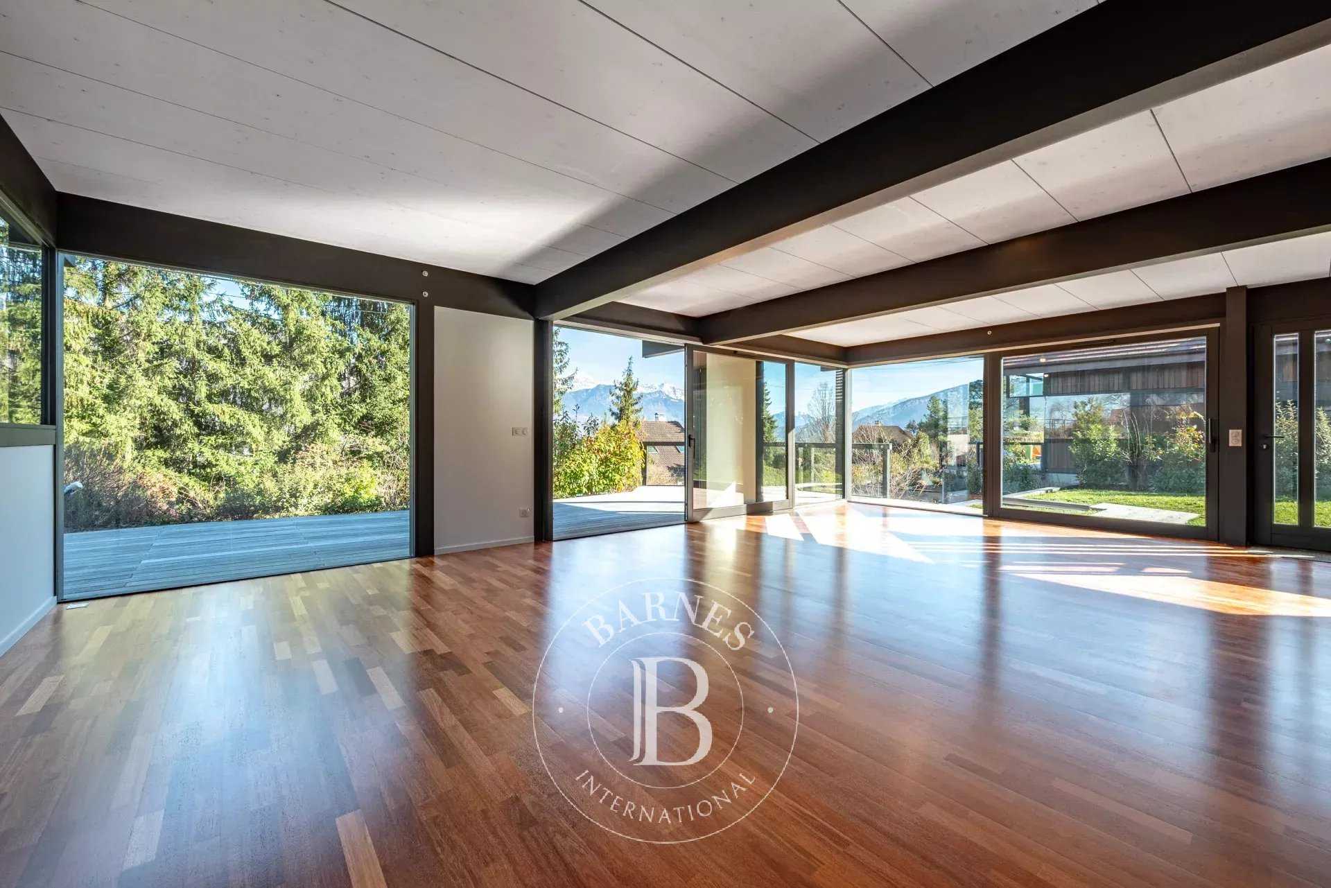 Annecy  - Villa 6 Pi&egrave;ces 4 Chambres