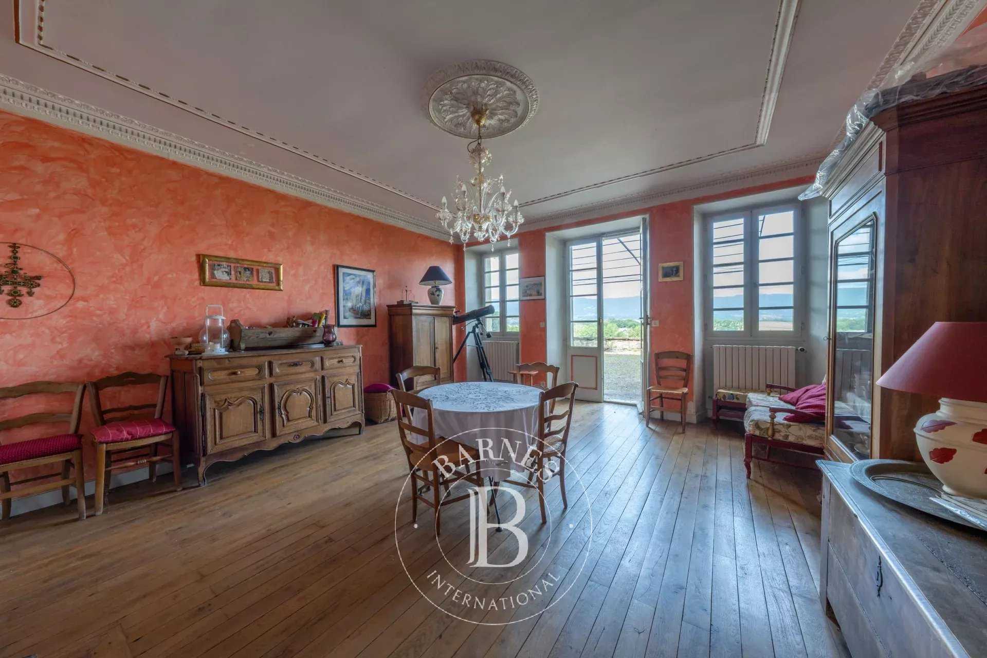 Annecy  - Château 16 Pi&egrave;ces 7 Chambres